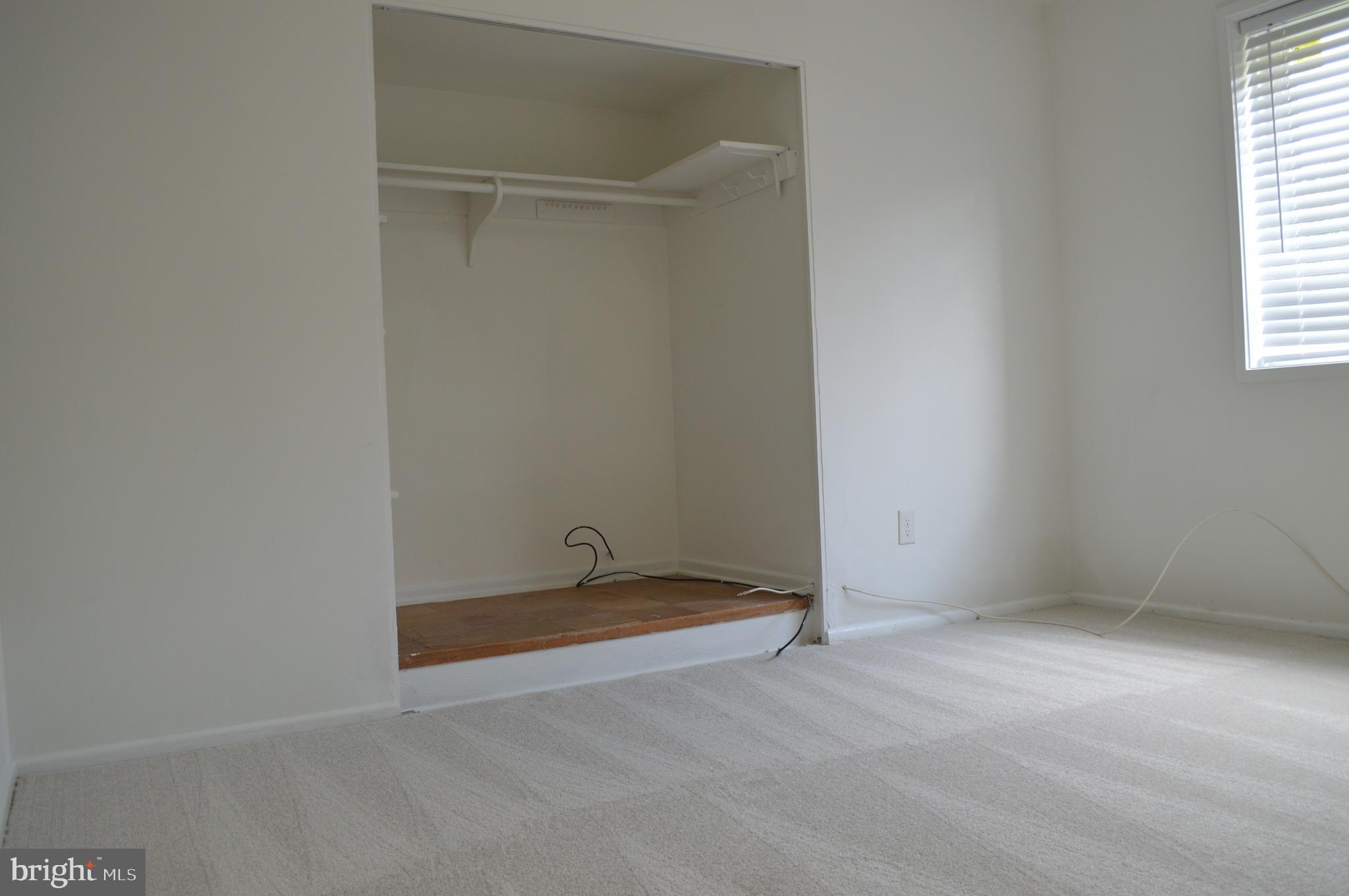 MOSBY WOODS GARDEN - Residential Lease