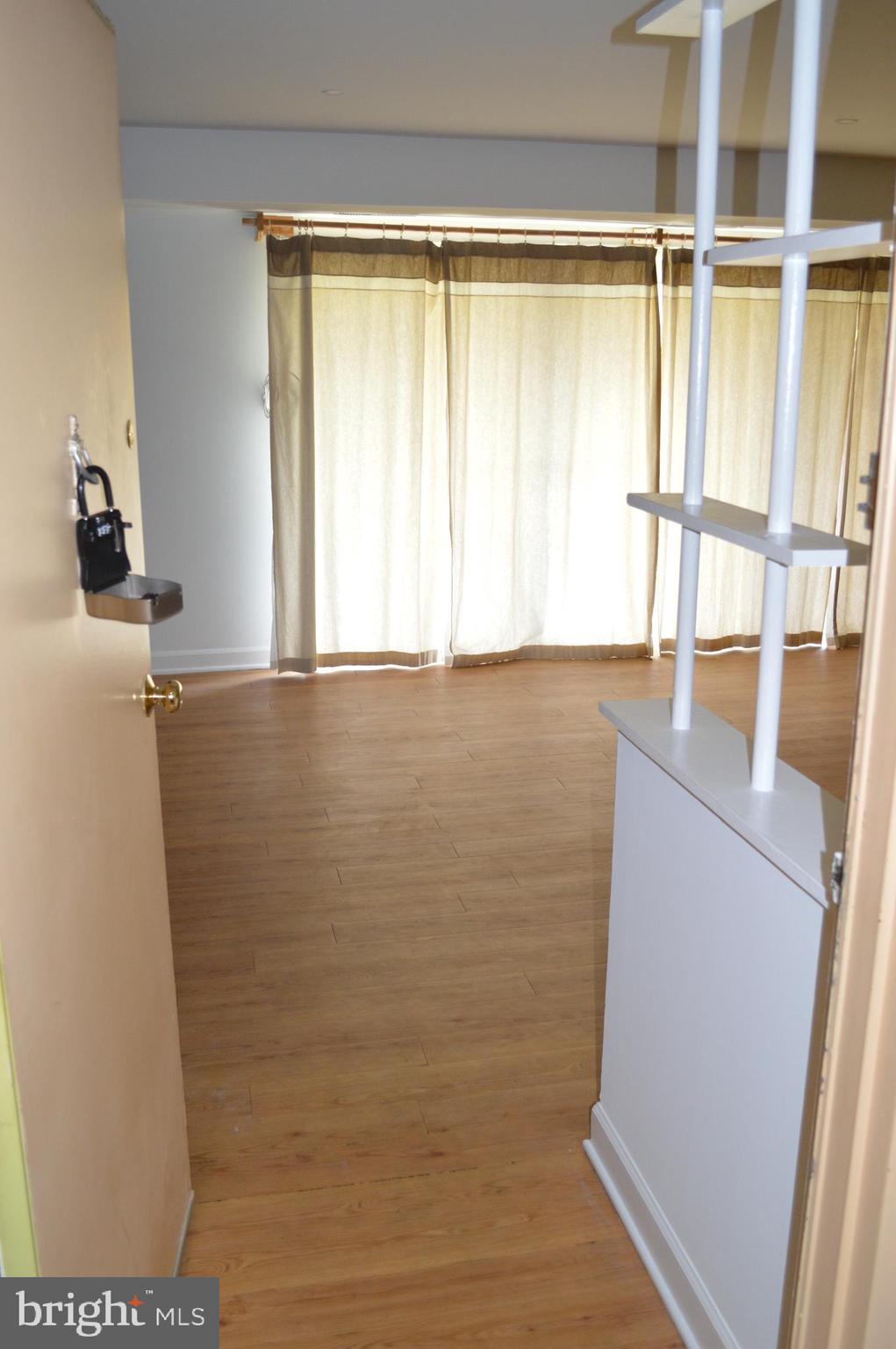 MOSBY WOODS GARDEN - Residential Lease