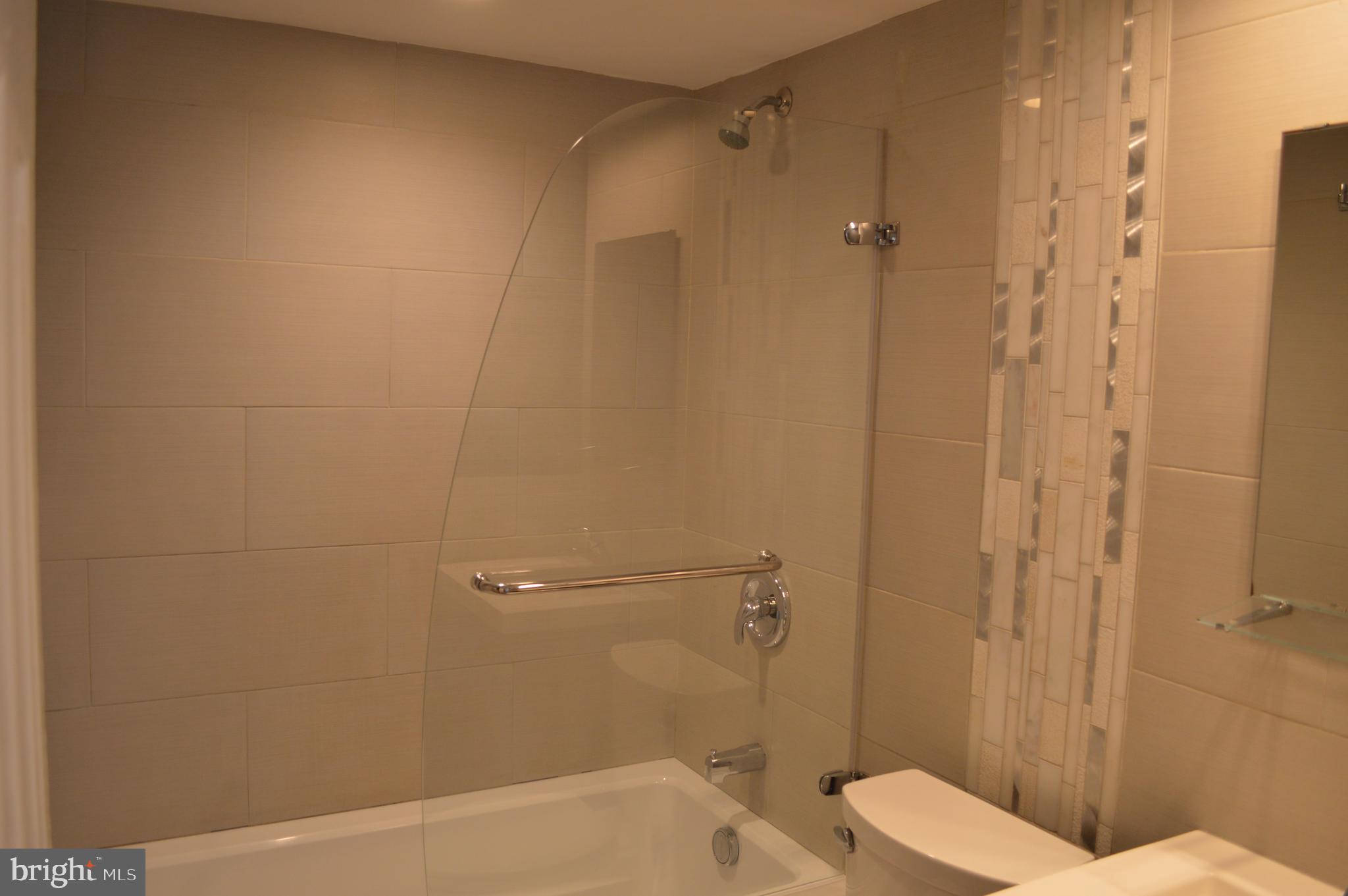 MOSBY WOODS GARDEN - Residential Lease