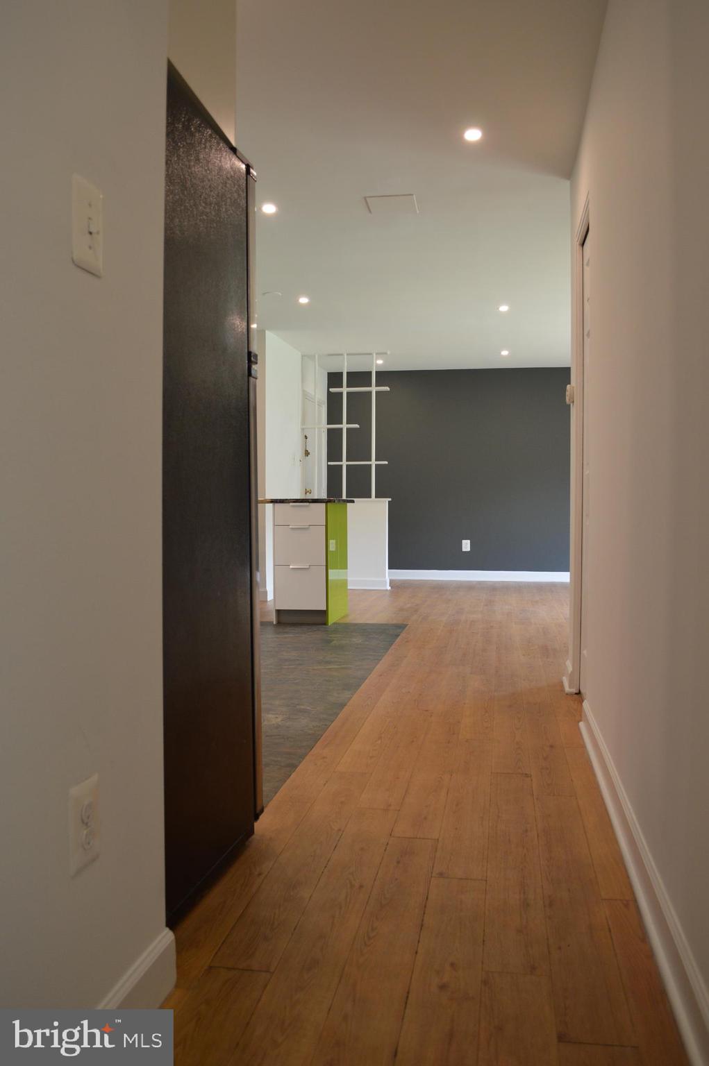 MOSBY WOODS GARDEN - Residential Lease