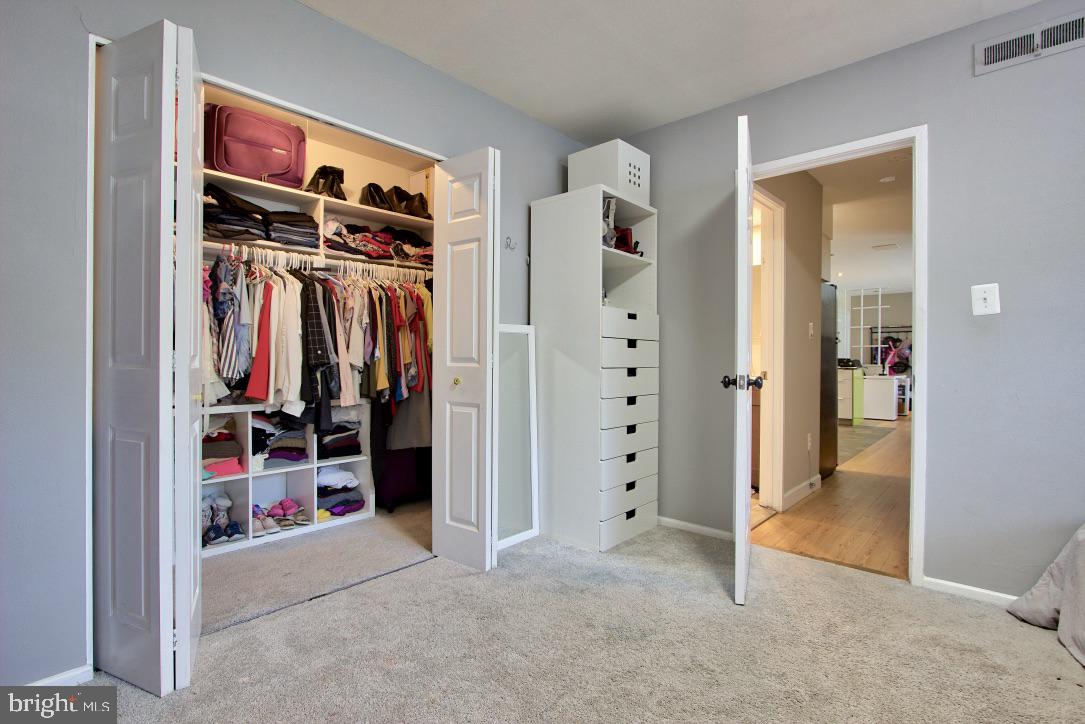 MOSBY WOODS GARDEN - Residential Lease