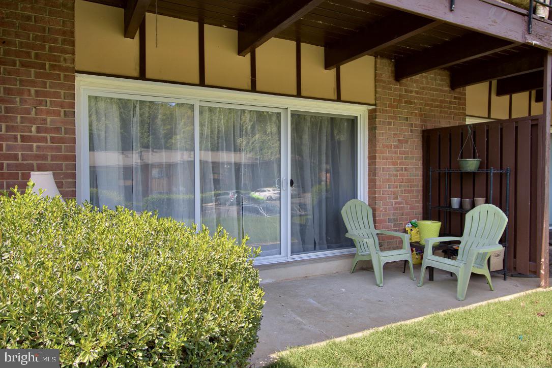 MOSBY WOODS GARDEN - Residential Lease