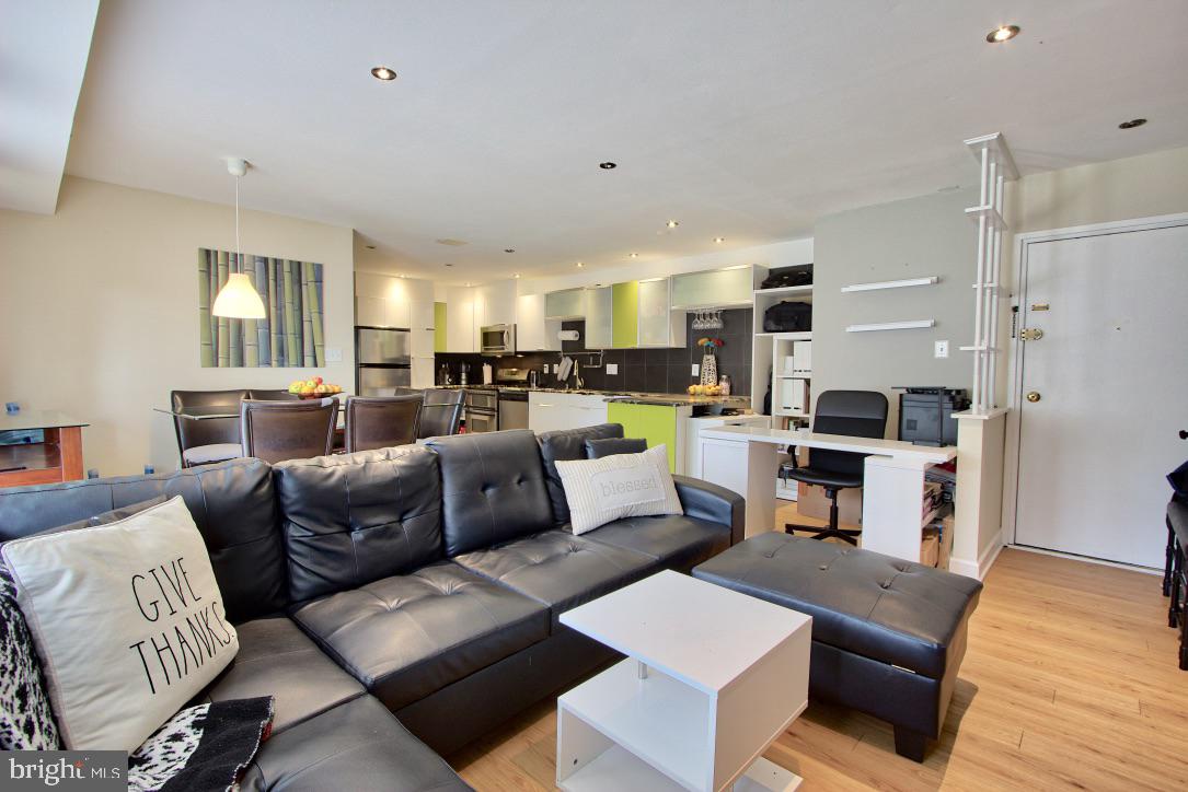 MOSBY WOODS GARDEN - Residential Lease