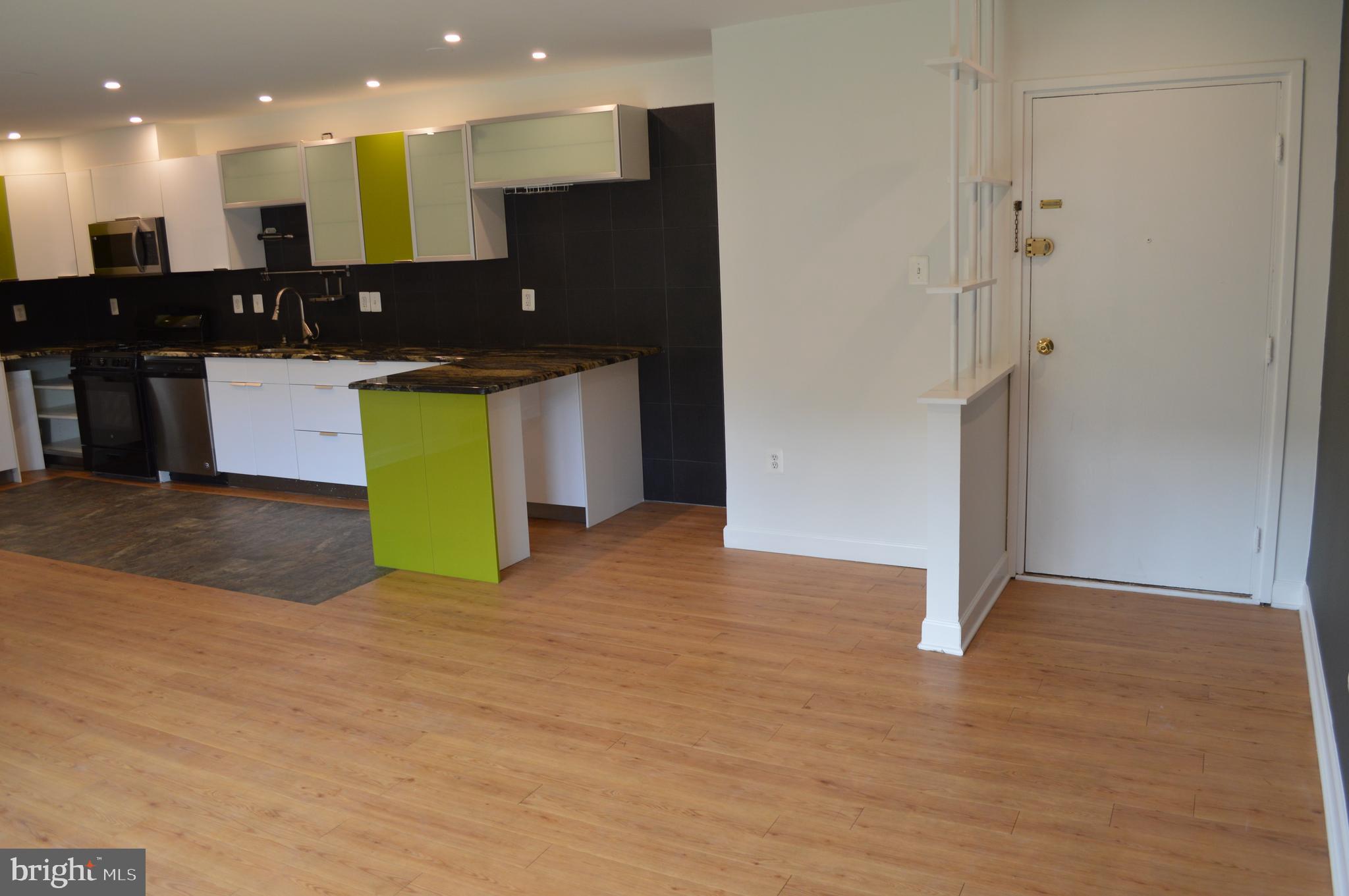 MOSBY WOODS GARDEN - Residential Lease