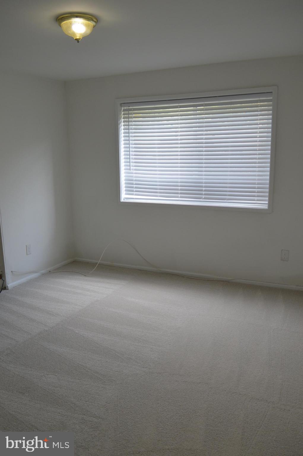 MOSBY WOODS GARDEN - Residential Lease