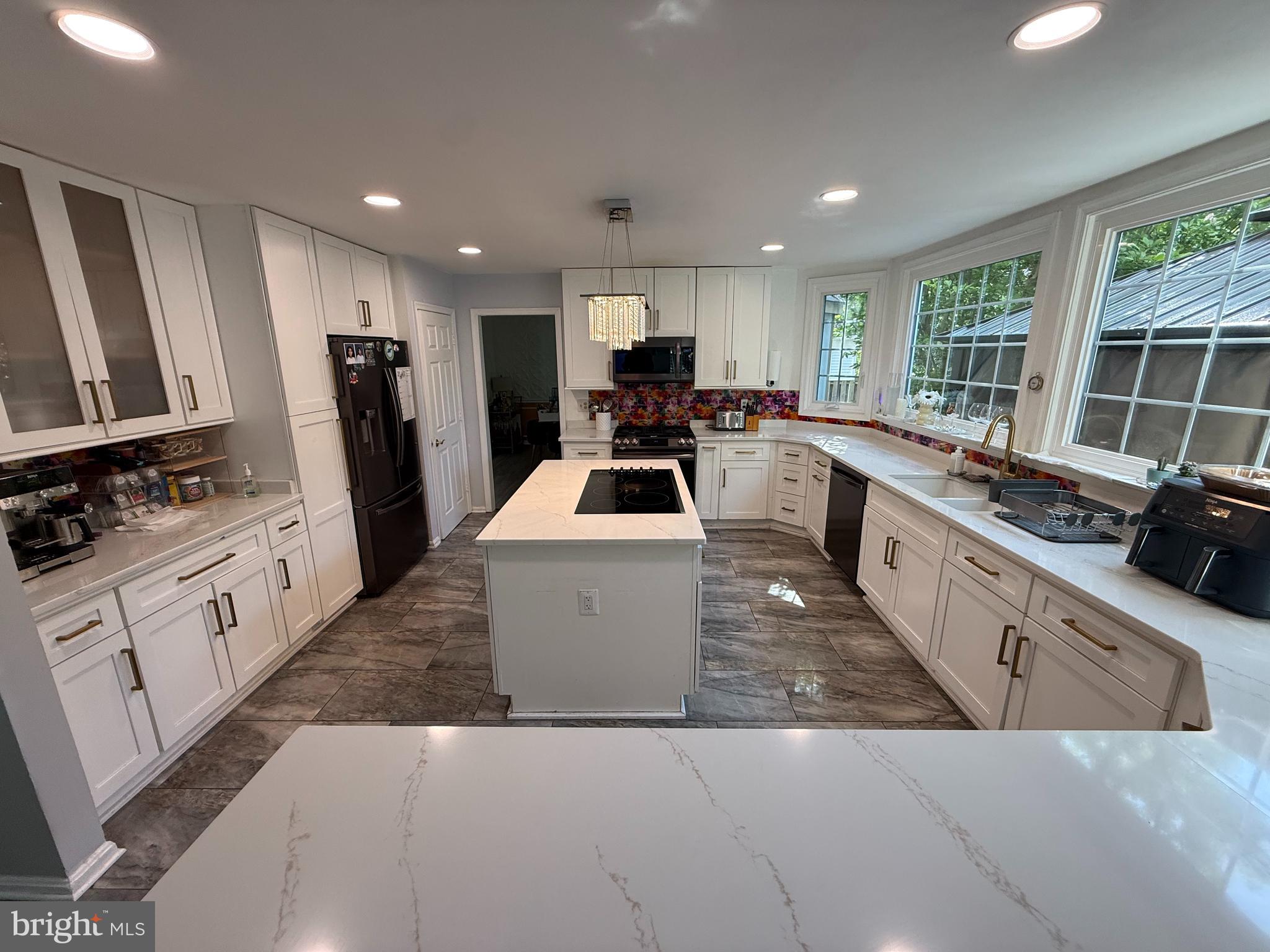 CROSSPOINTE - Residential