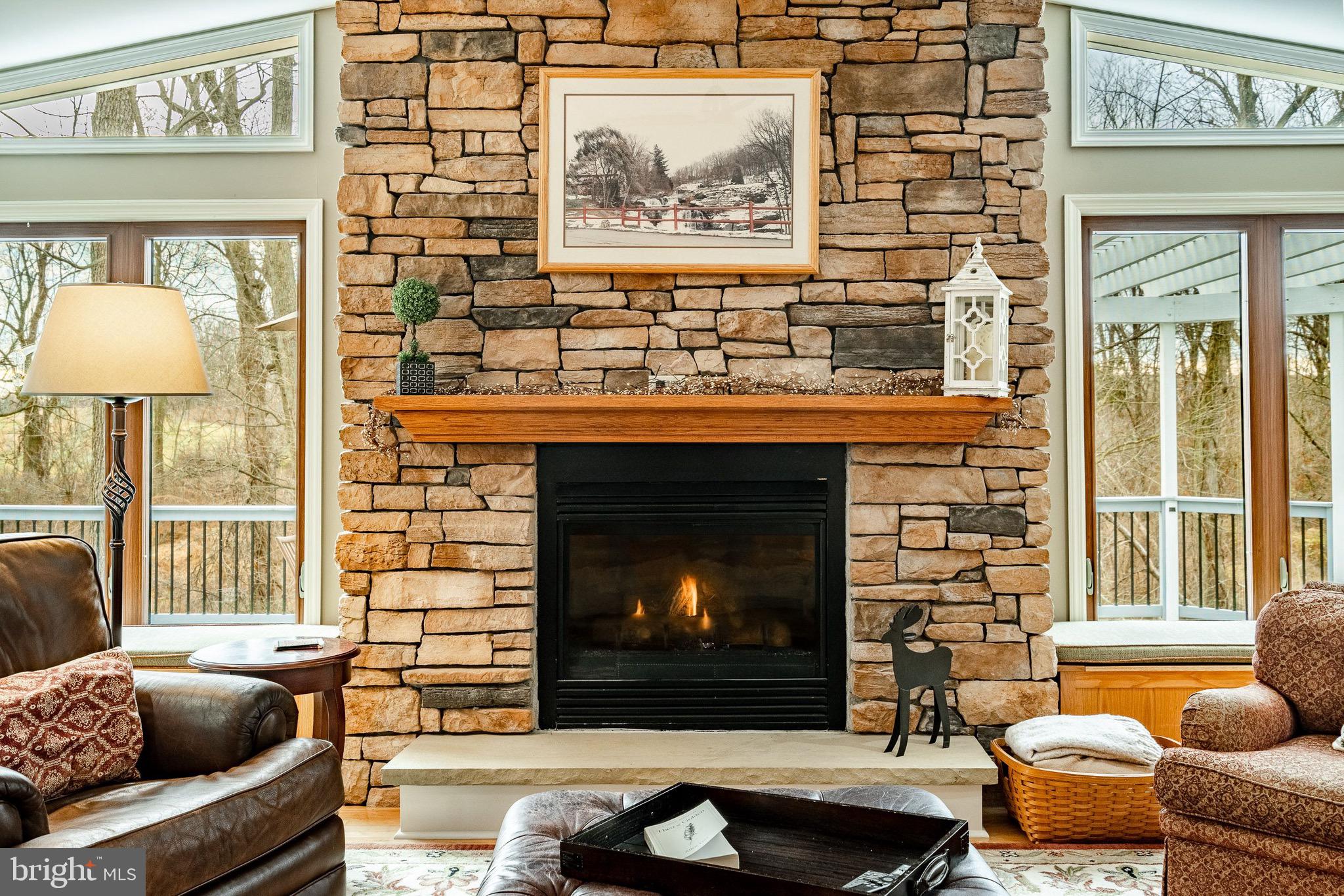 REGENCY KNOLL - Residential