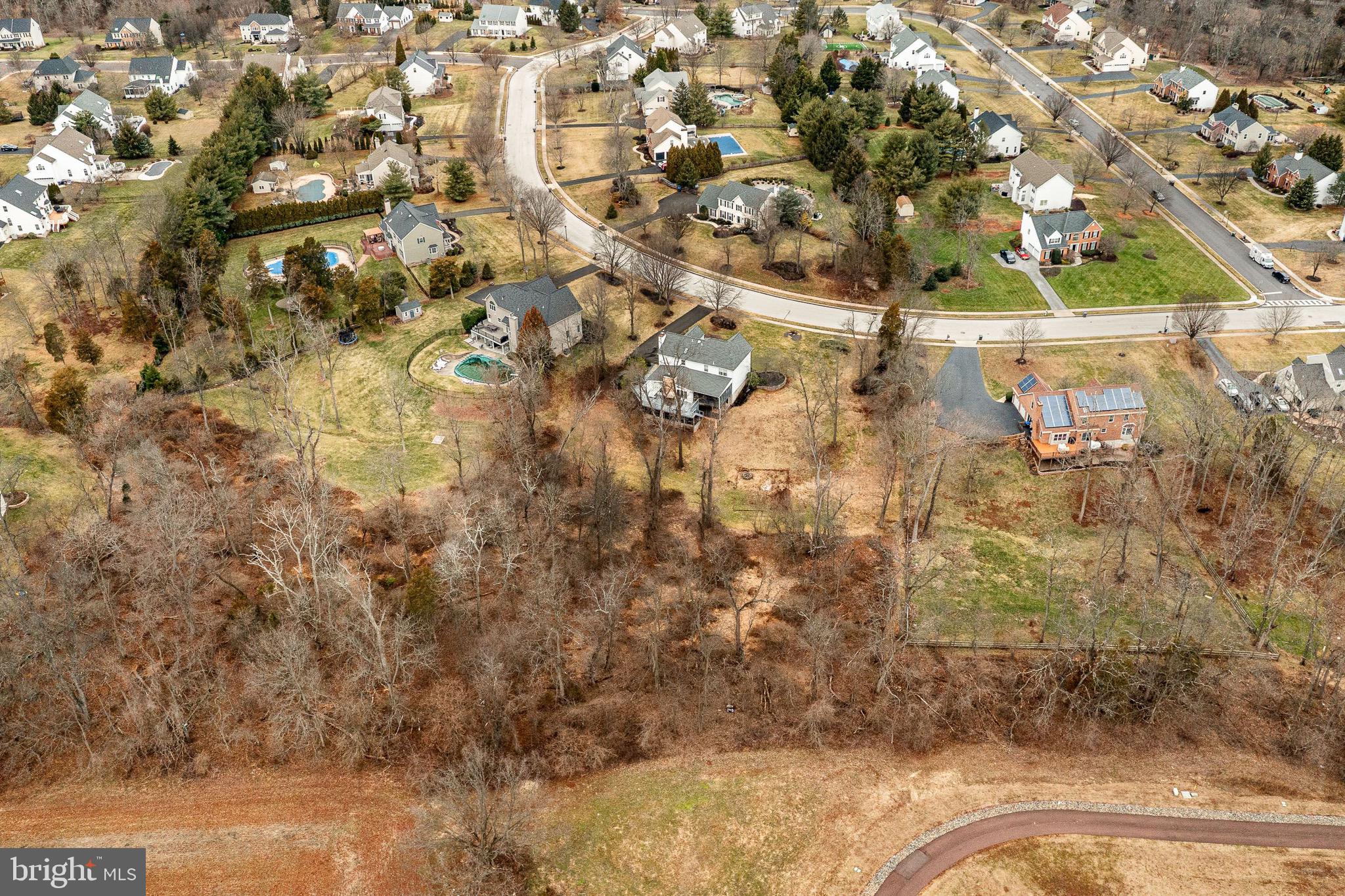 REGENCY KNOLL - Residential