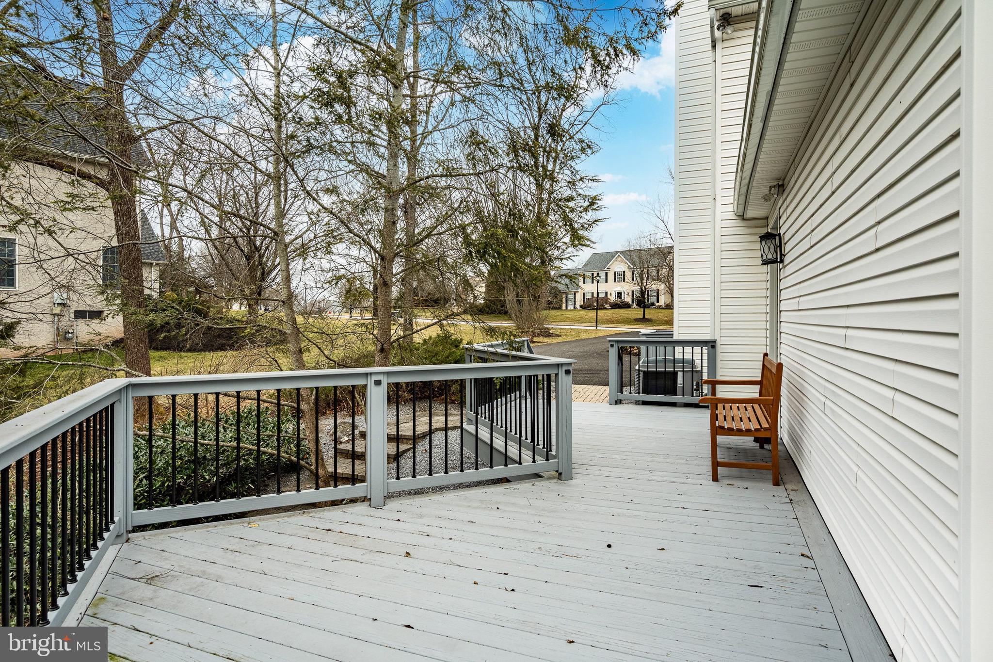 REGENCY KNOLL - Residential