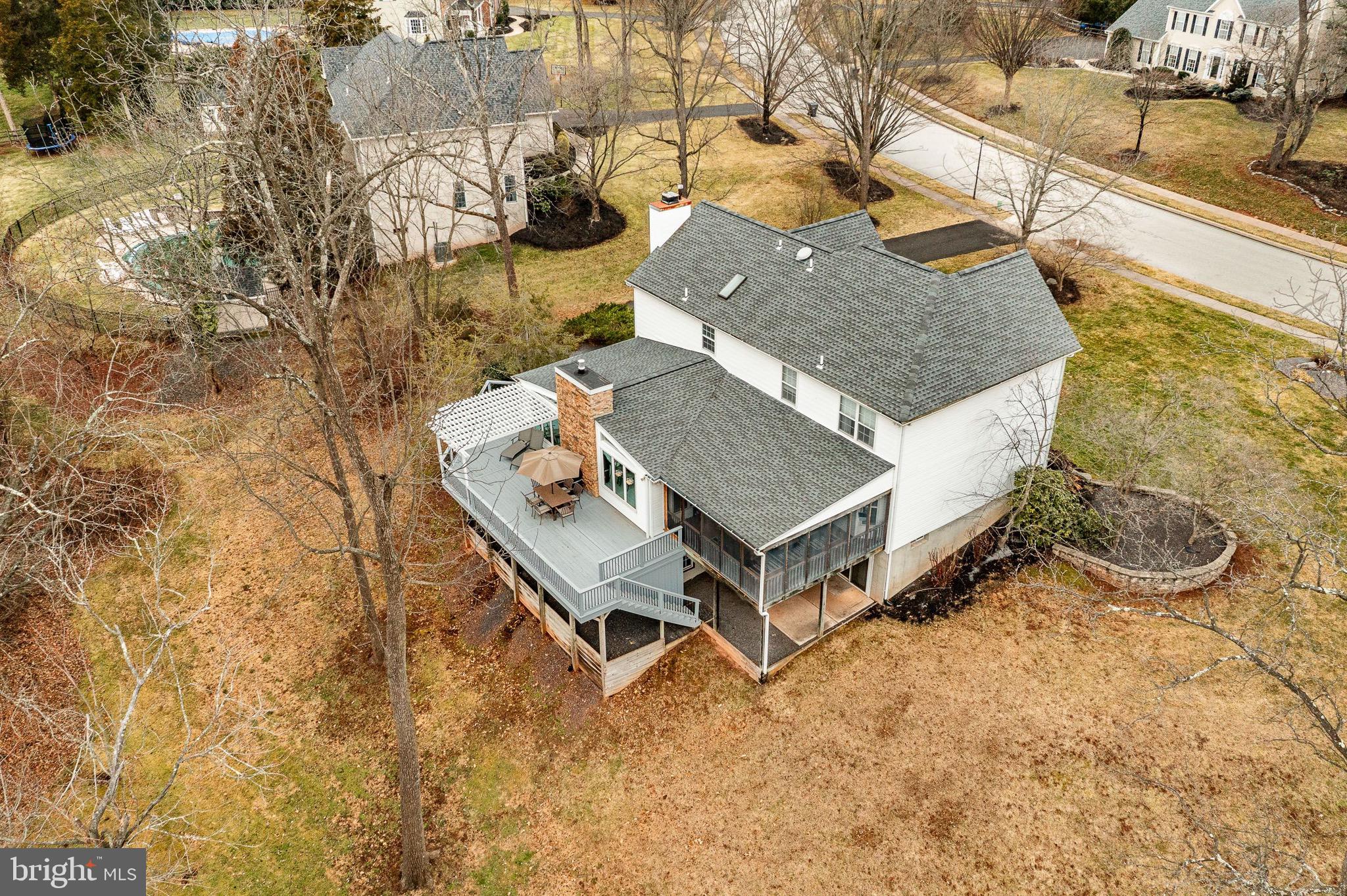 REGENCY KNOLL - Residential