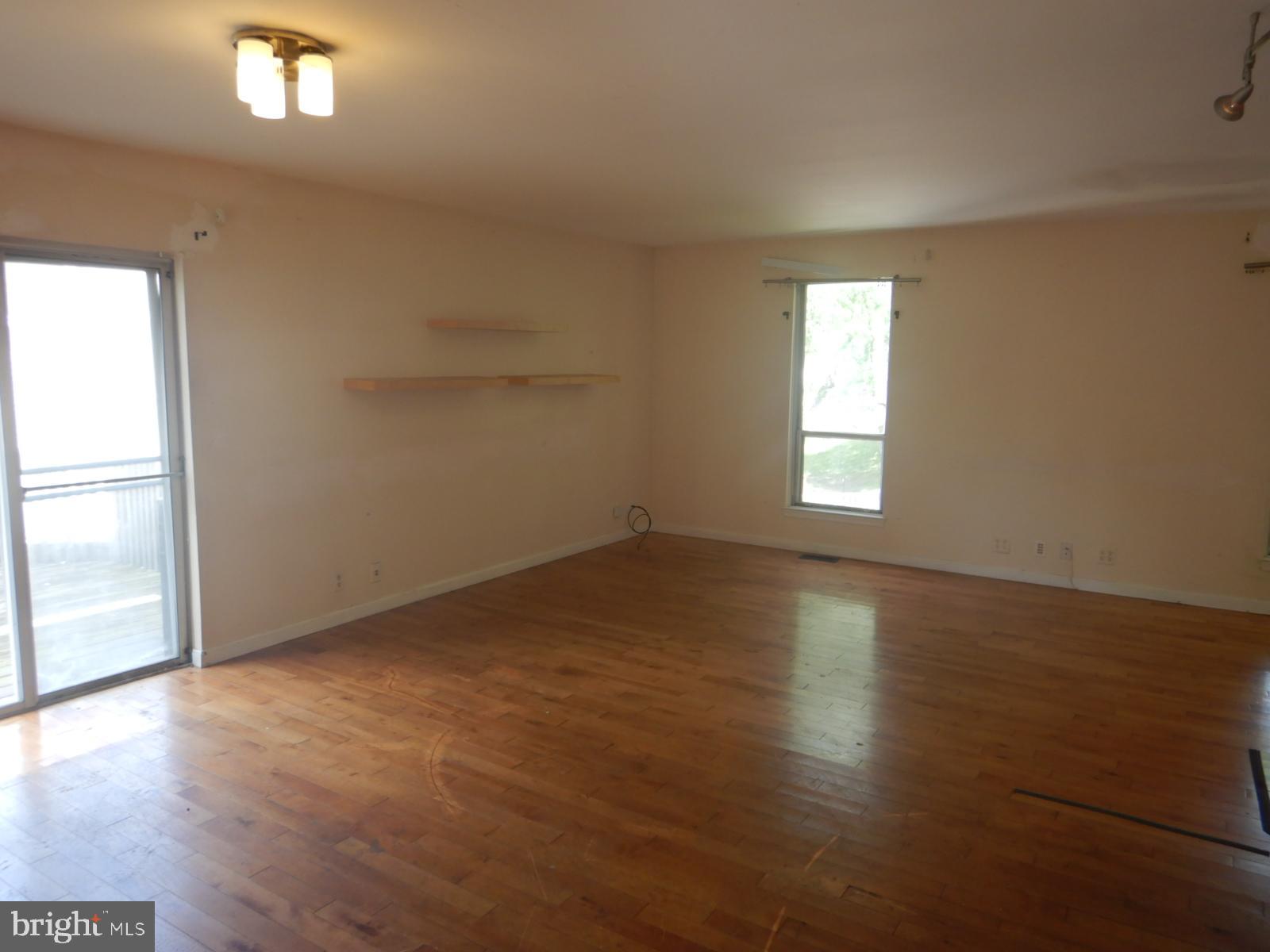 CARRIAGE HILL - Residential