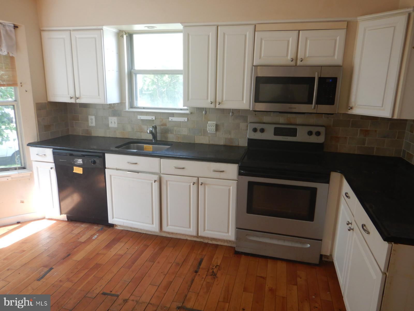 CARRIAGE HILL - Residential