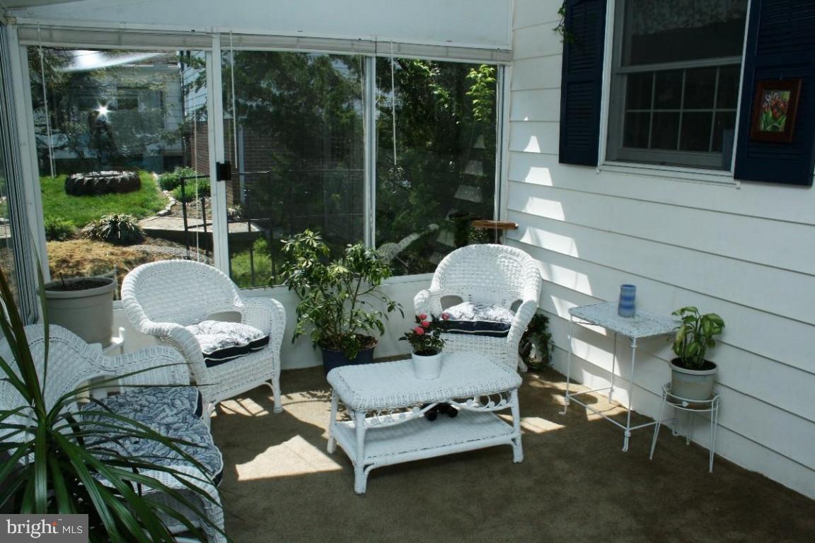 MILLERSVILLE - Residential