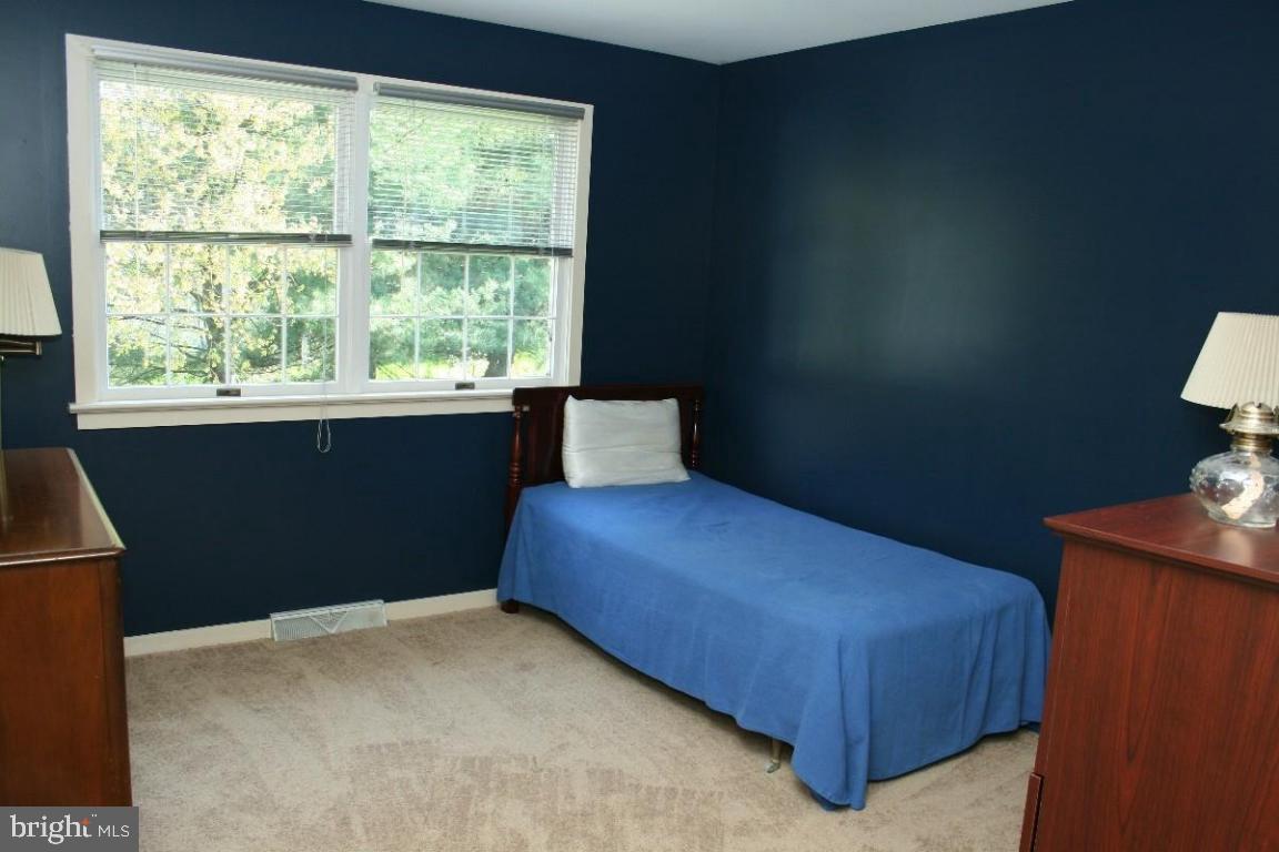 MILLERSVILLE - Residential