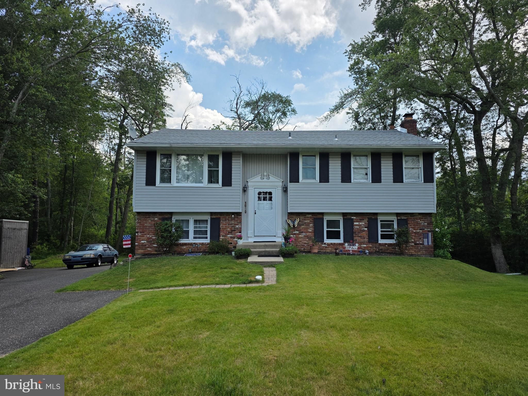 1080 W MALAGA ROAD