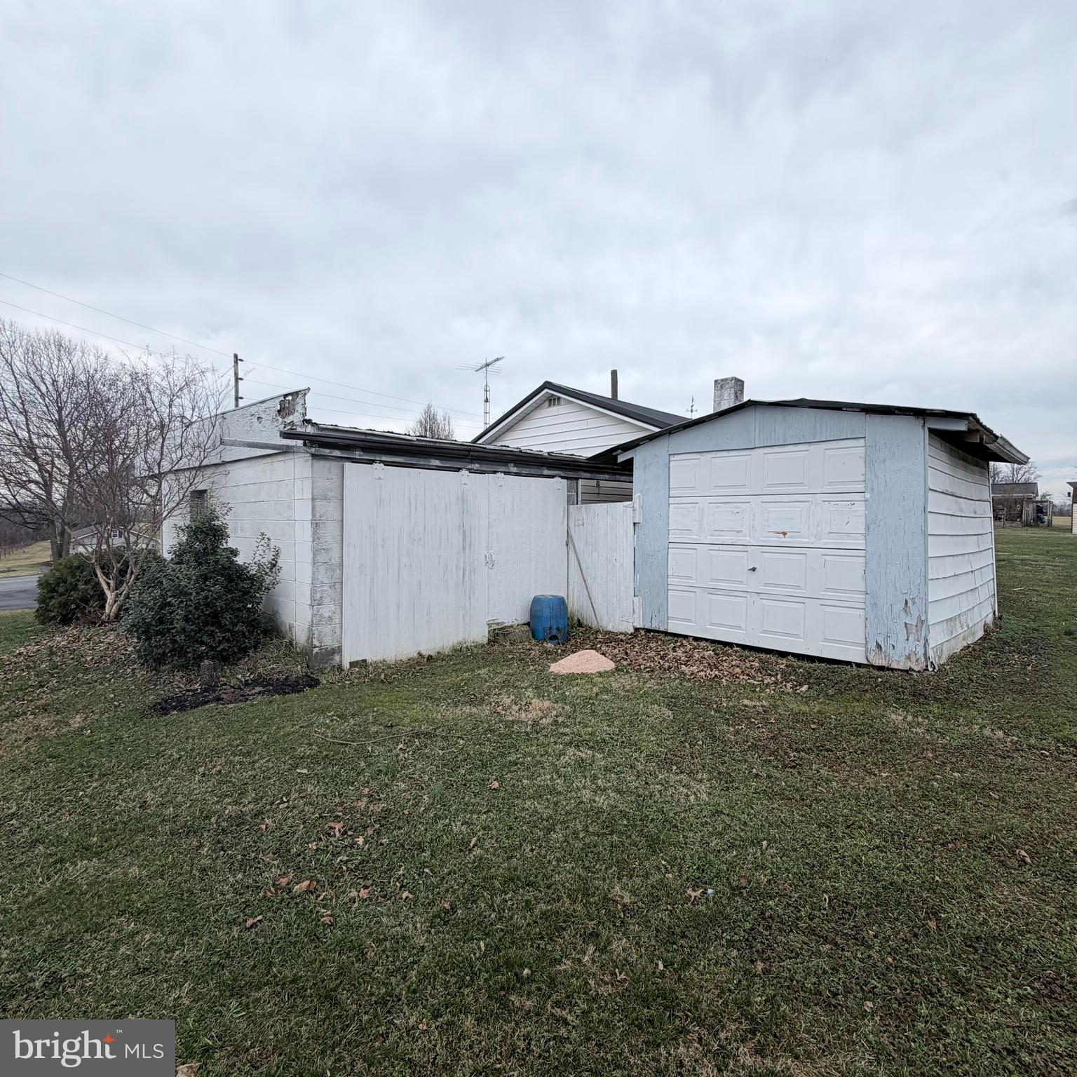 1077 PAPER MILL ROAD