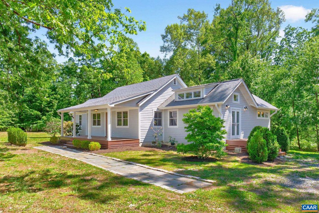 Photo of 9702 Hatton Ferry Rd, SCOTTSVILLE, VA 24590 (MLS # 676840)