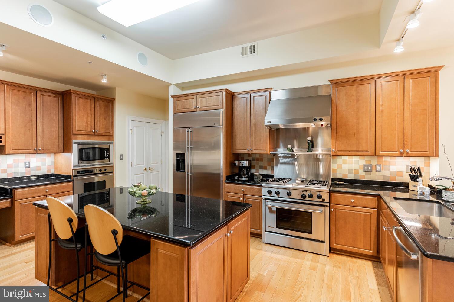 STRATHMORE PARK - Residential