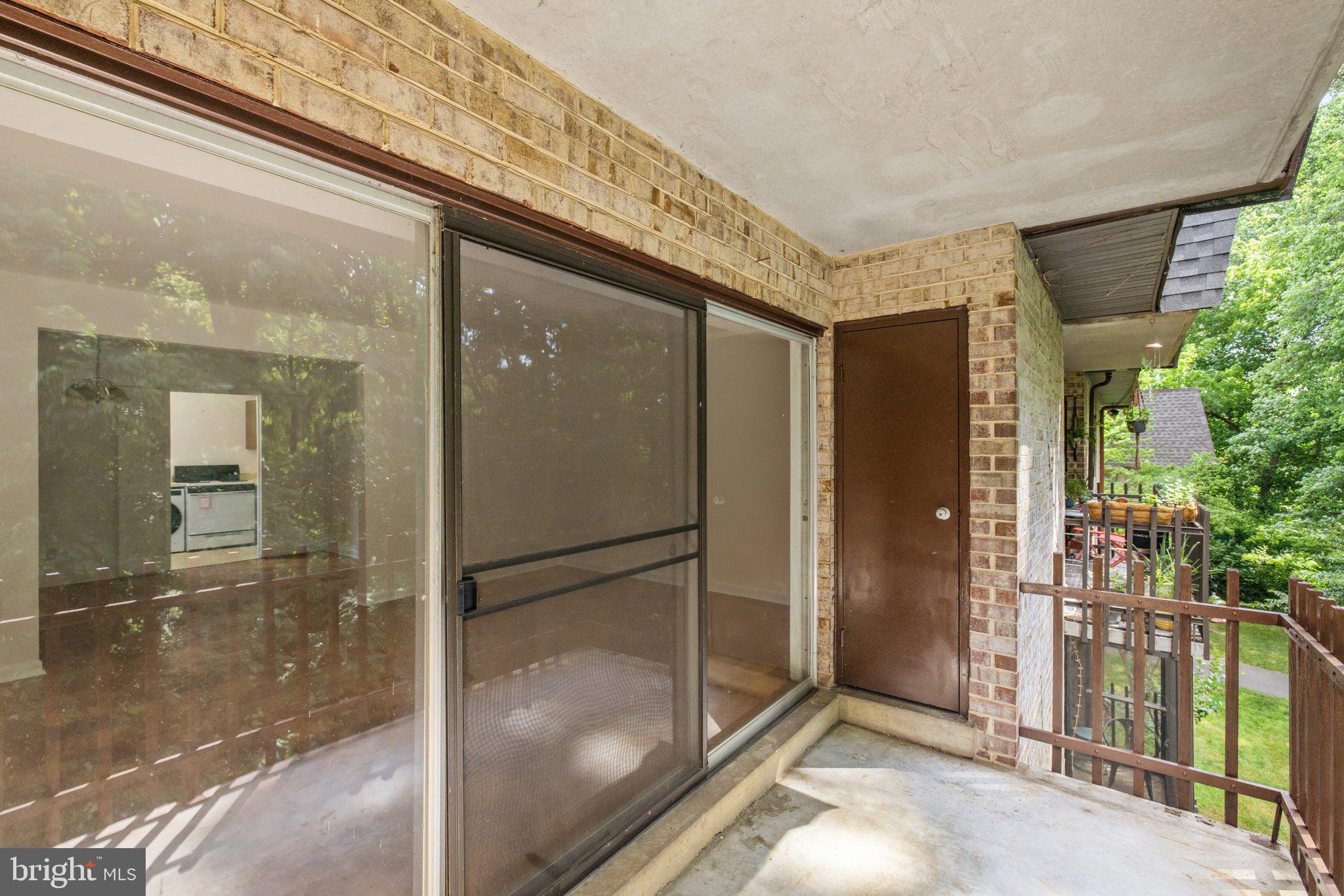 VANTAGE HILL - Residential