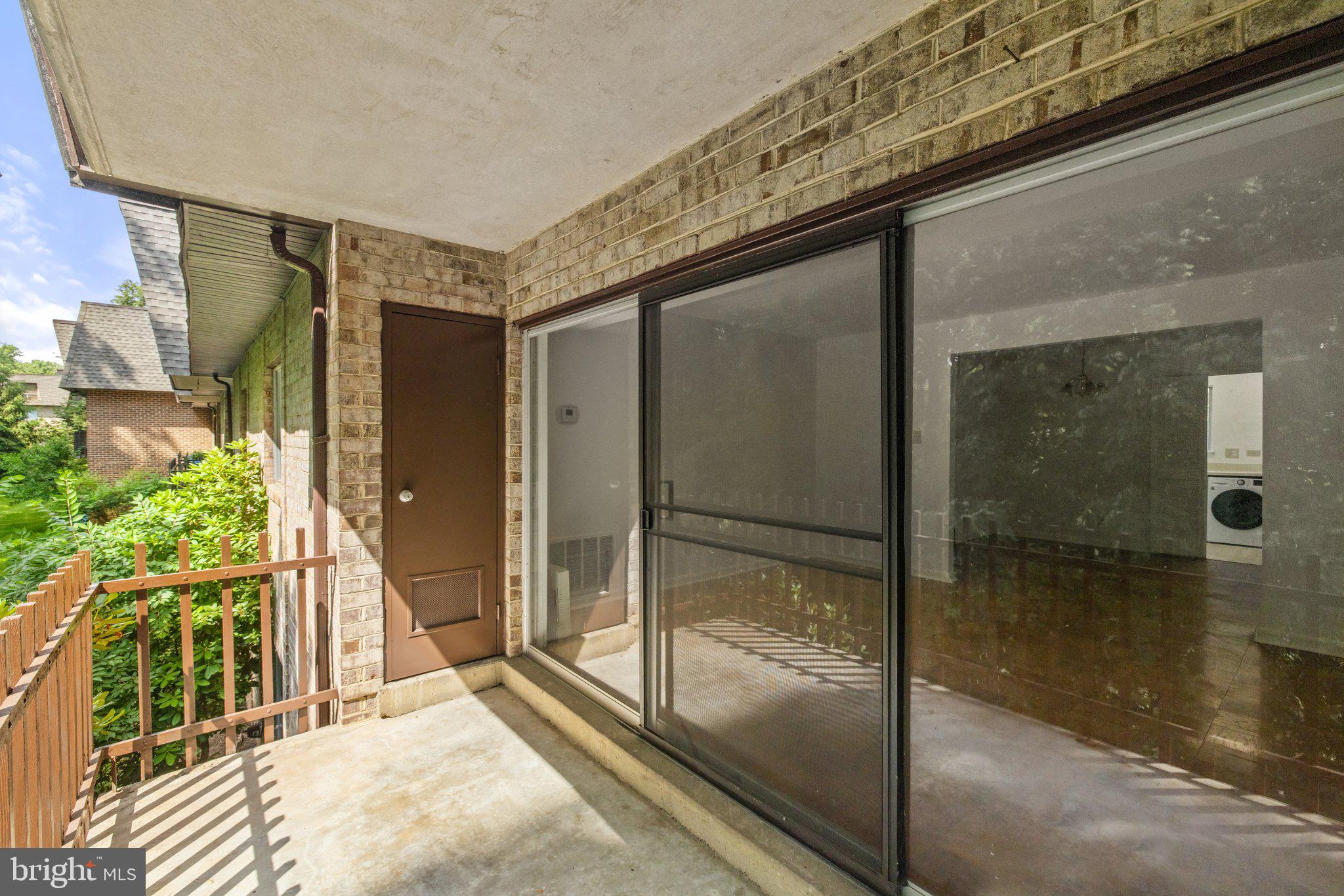 VANTAGE HILL - Residential