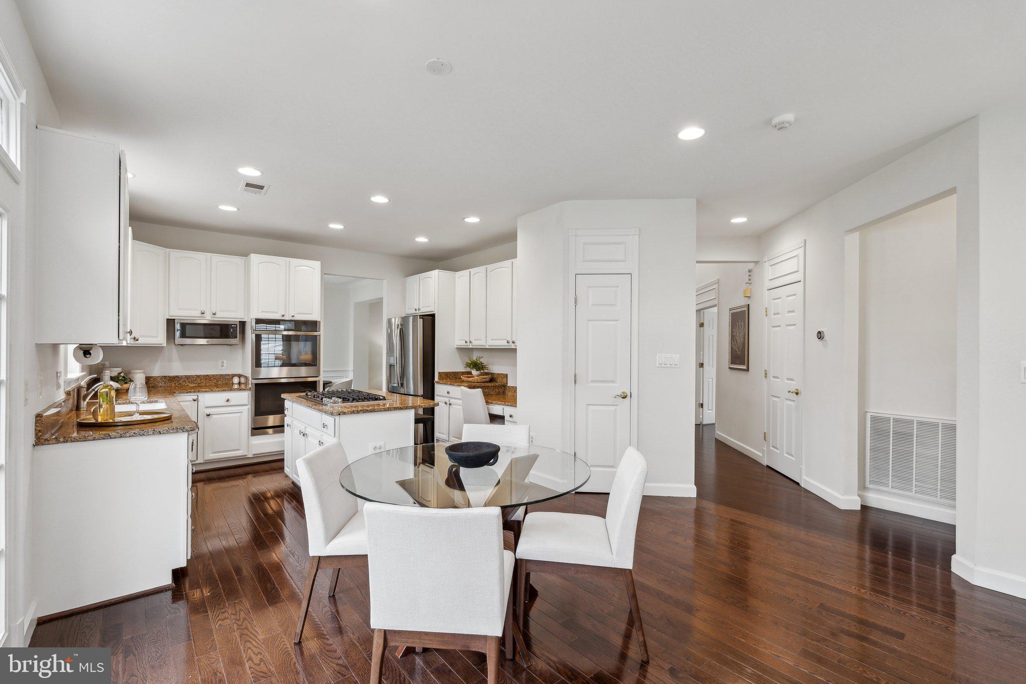 CHANTILLY GREEN - Residential