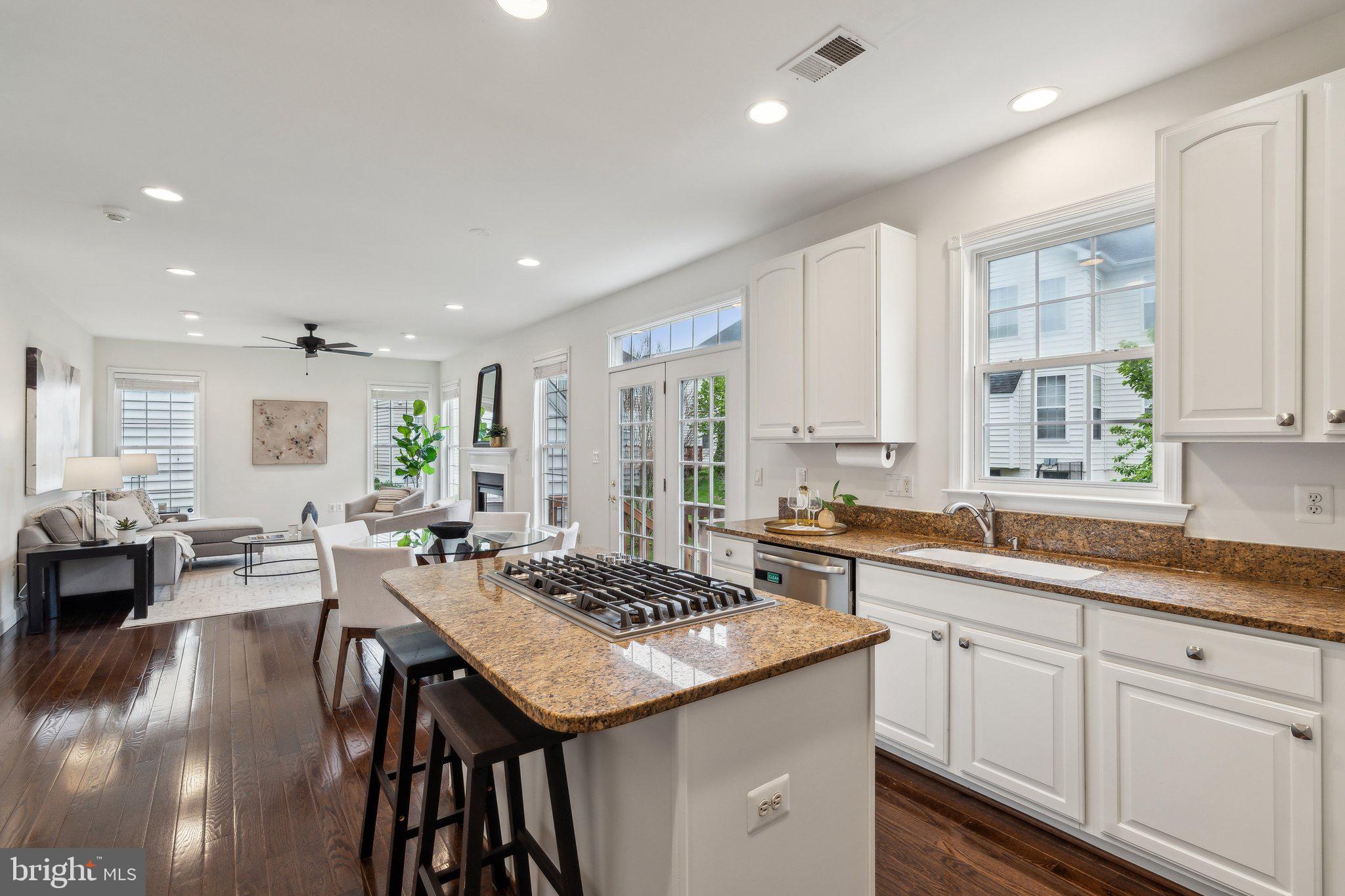 CHANTILLY GREEN - Residential