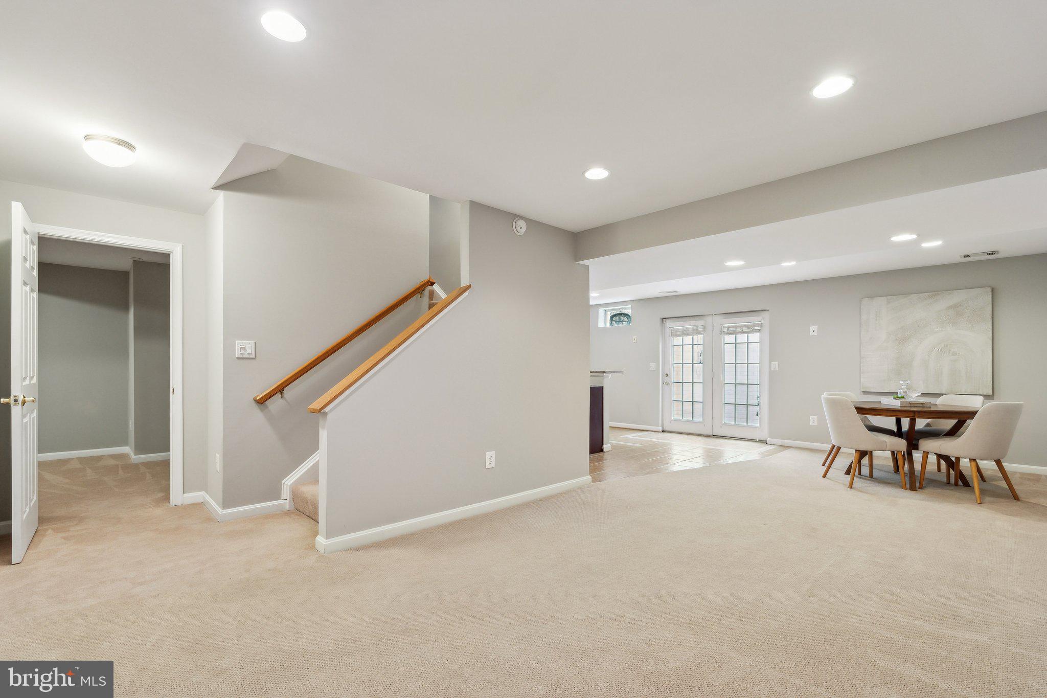 CHANTILLY GREEN - Residential