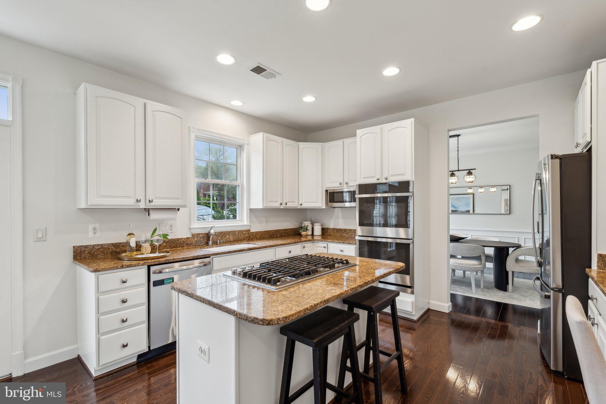 CHANTILLY GREEN - Residential