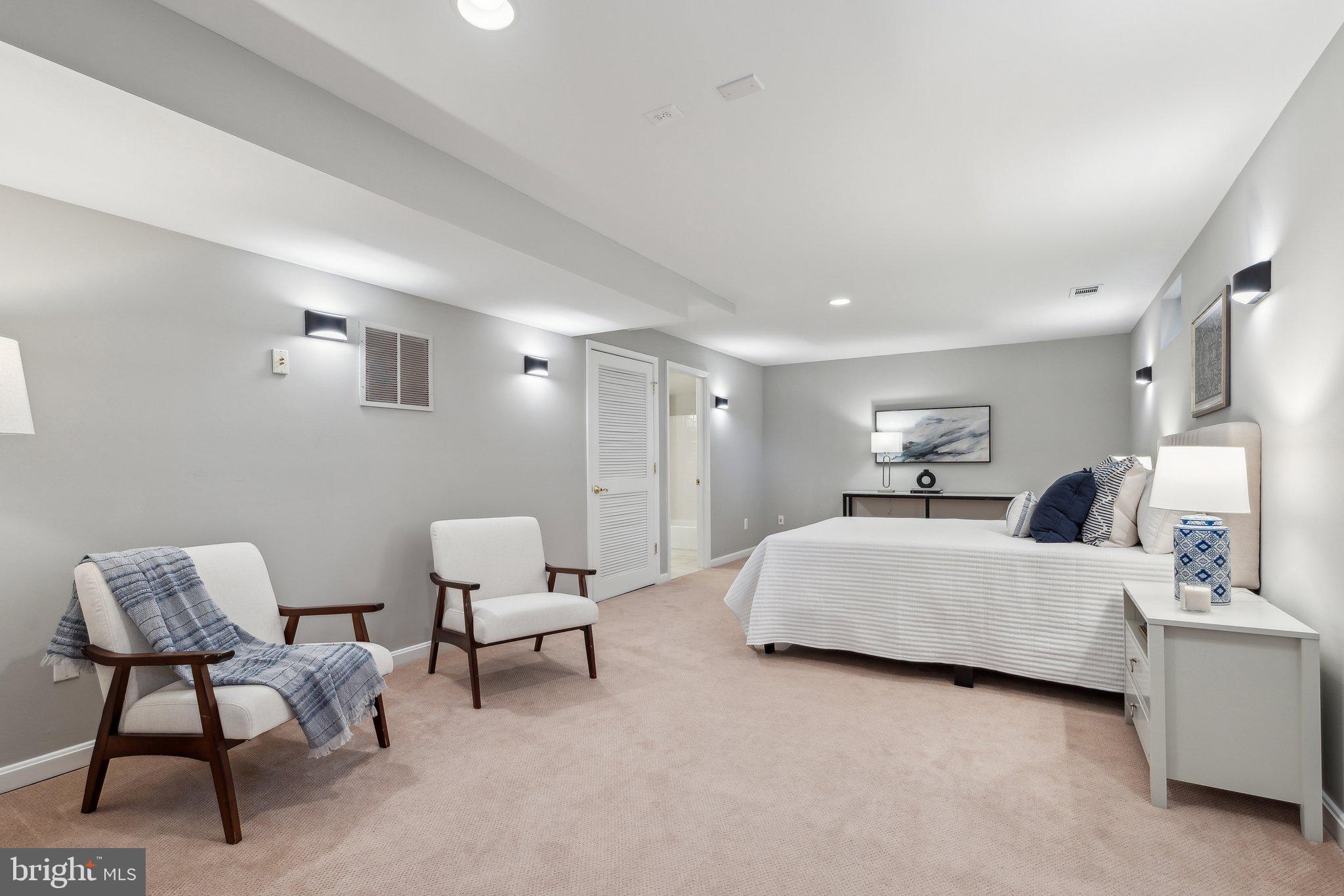 CHANTILLY GREEN - Residential