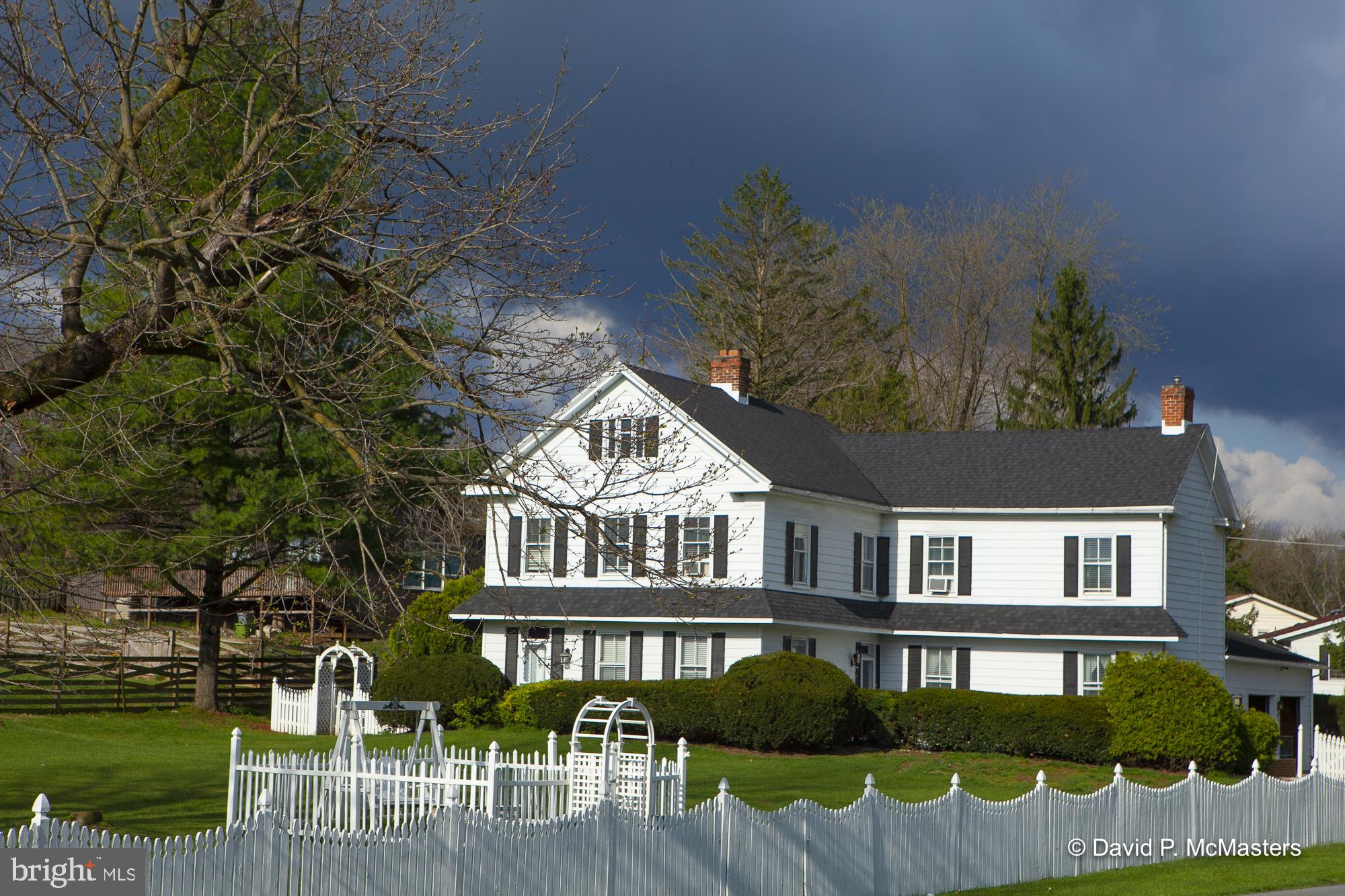 PIKEVIEW ACRES - Residential