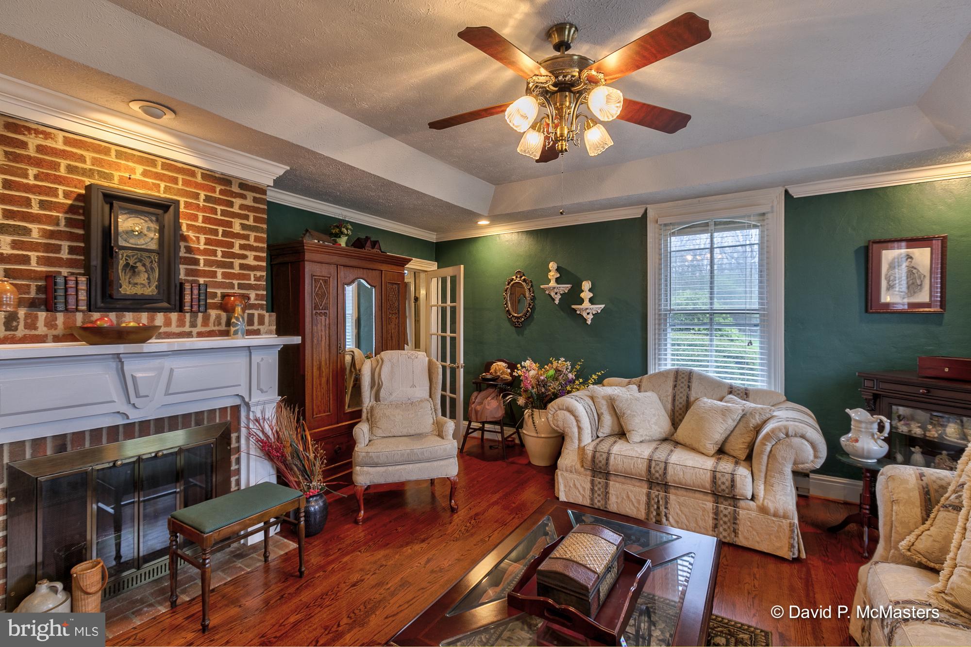 PIKEVIEW ACRES - Residential