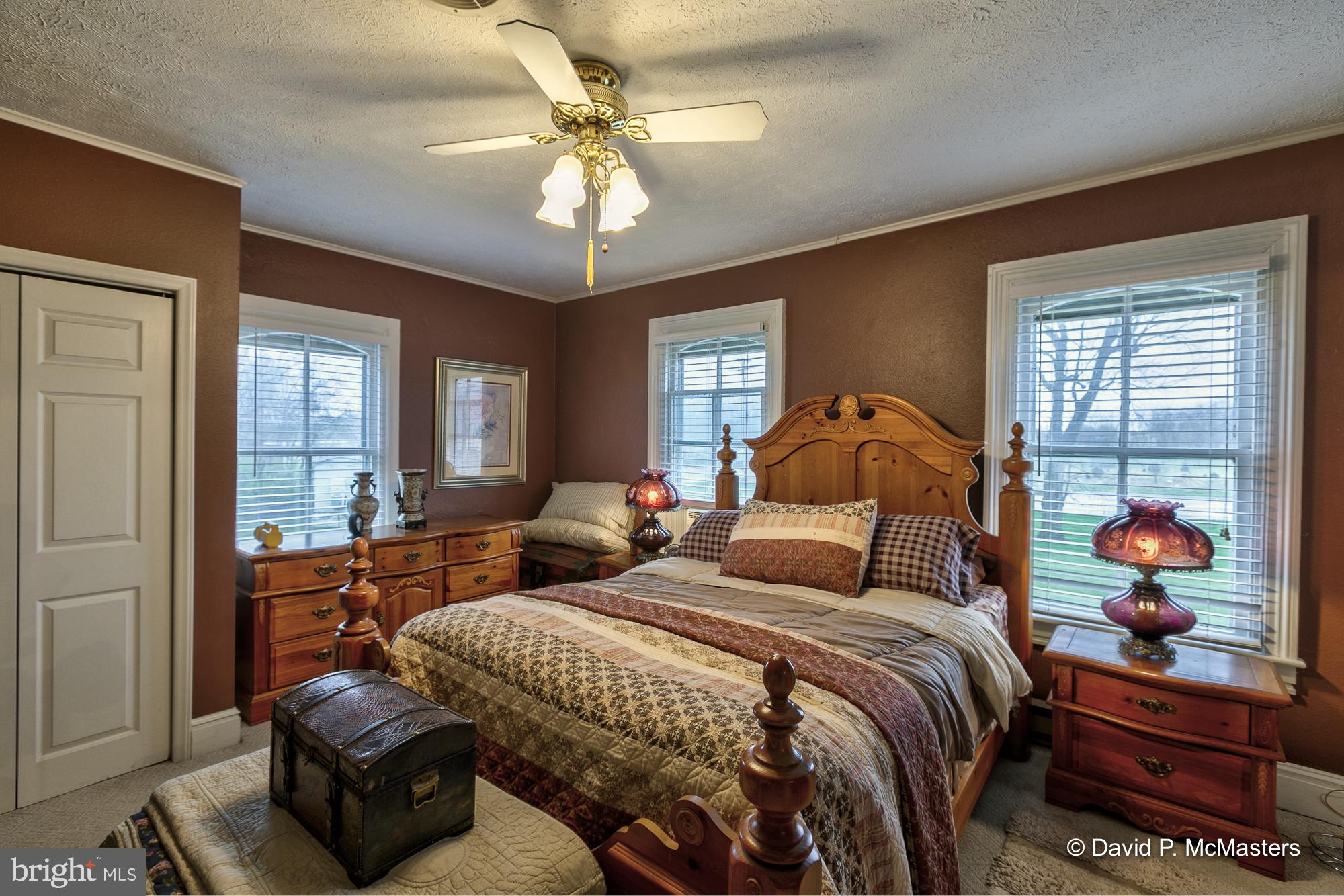 PIKEVIEW ACRES - Residential