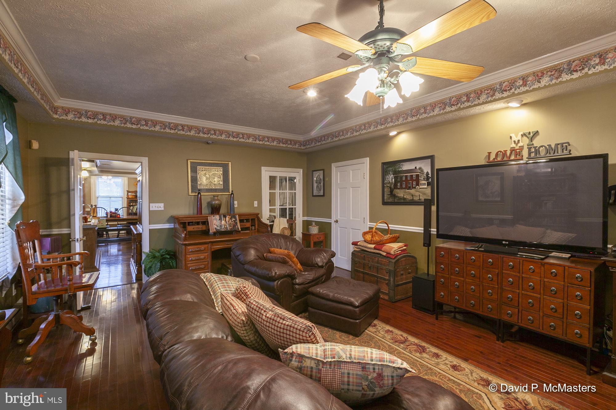 PIKEVIEW ACRES - Residential