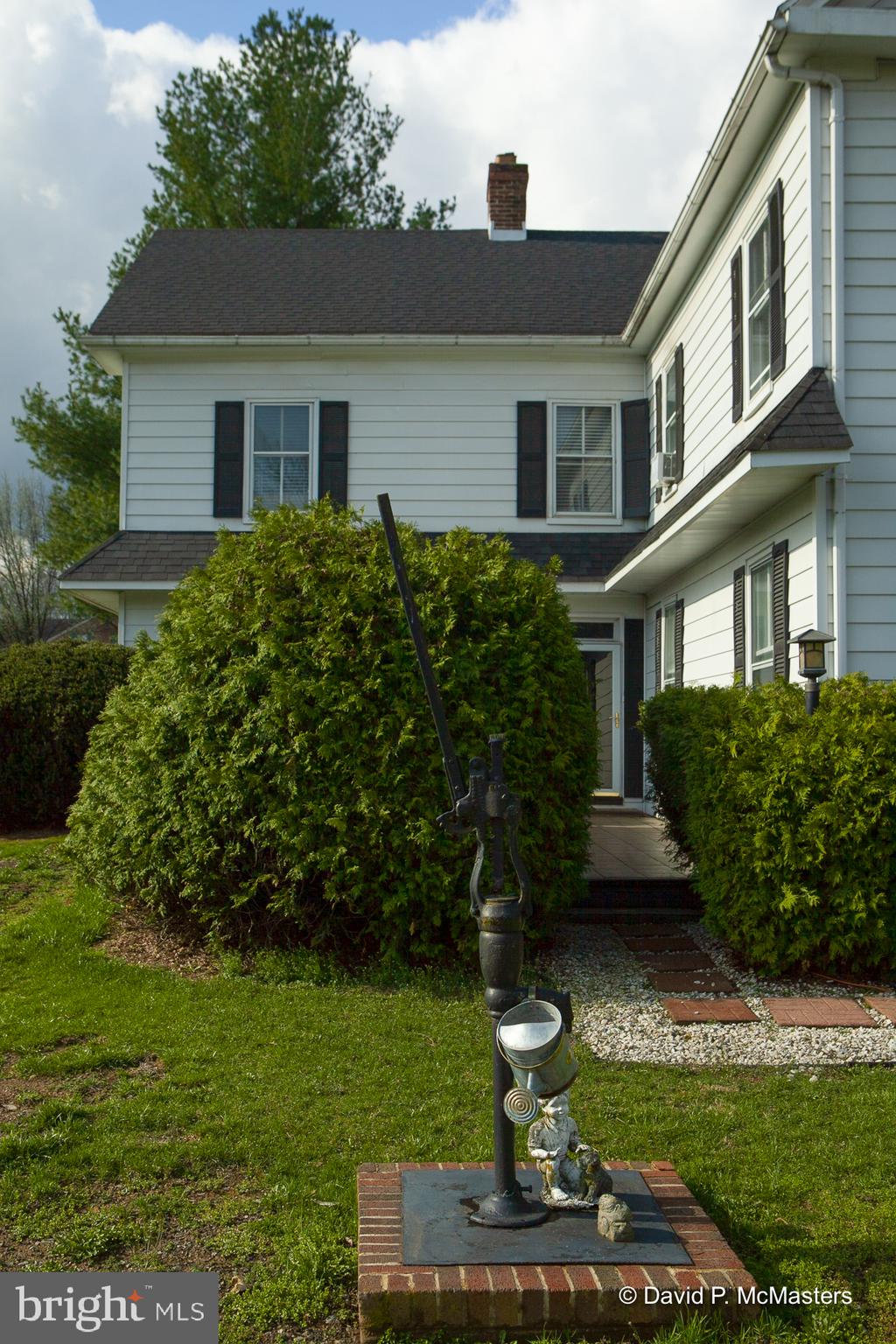 PIKEVIEW ACRES - Residential