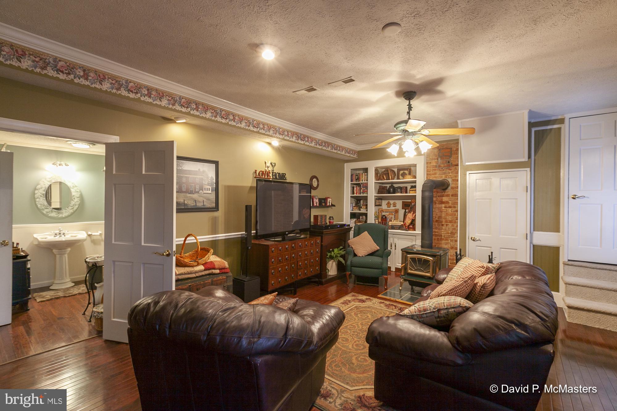 PIKEVIEW ACRES - Residential