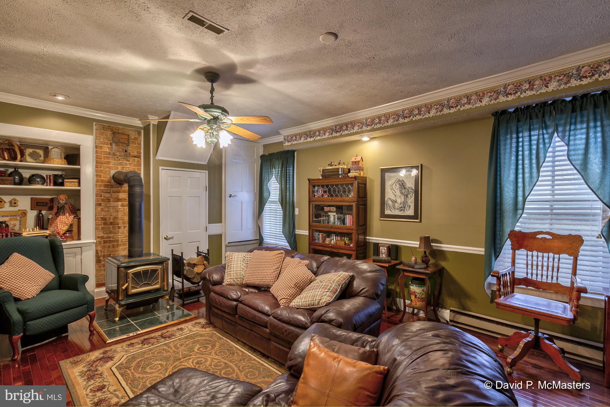 PIKEVIEW ACRES - Residential