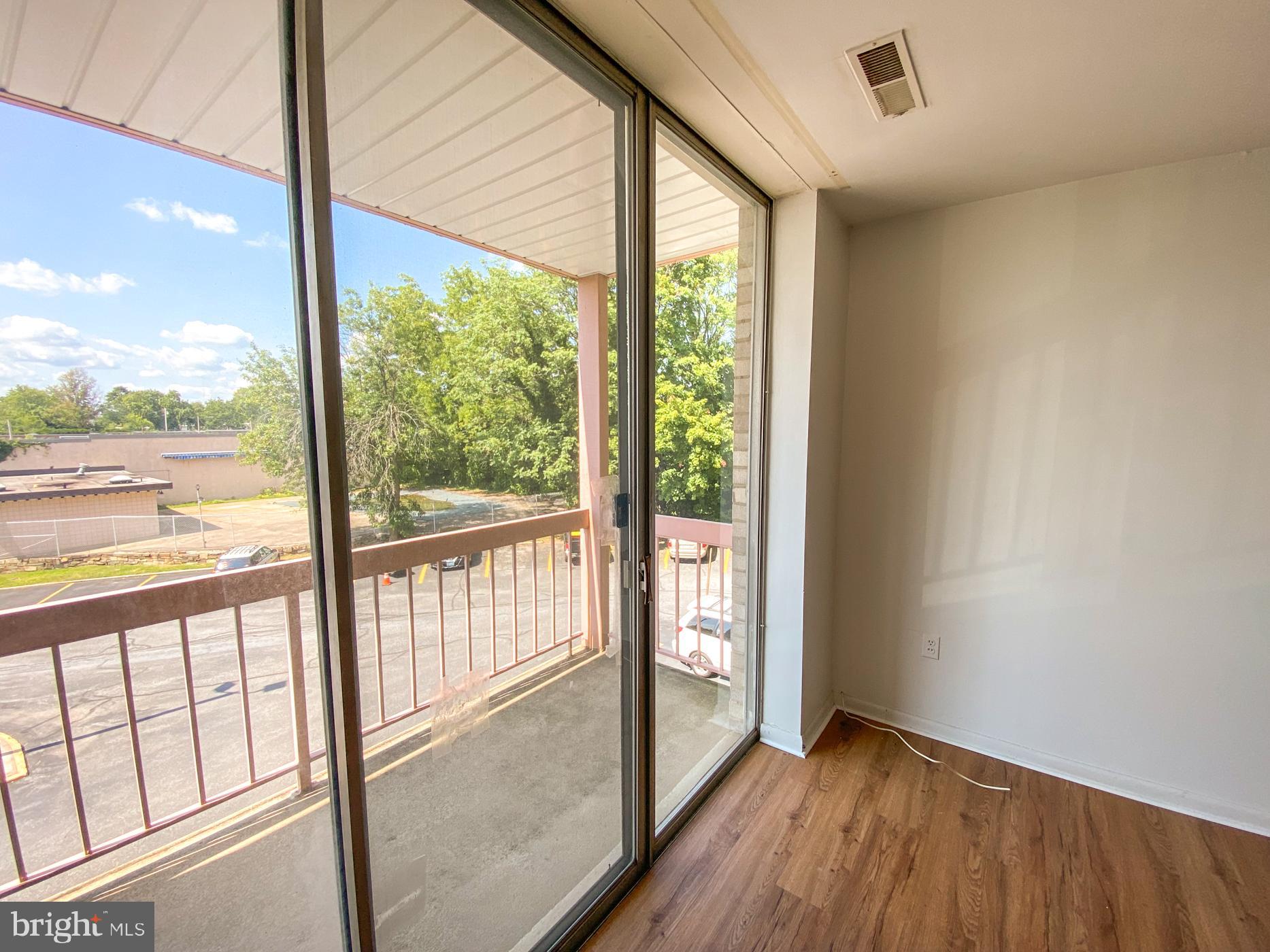 130 SLADE AVENUE 322