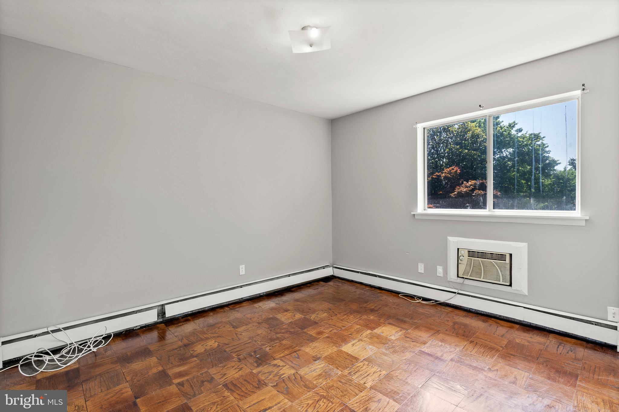 REISTERSTOWN STATION - Residential Lease