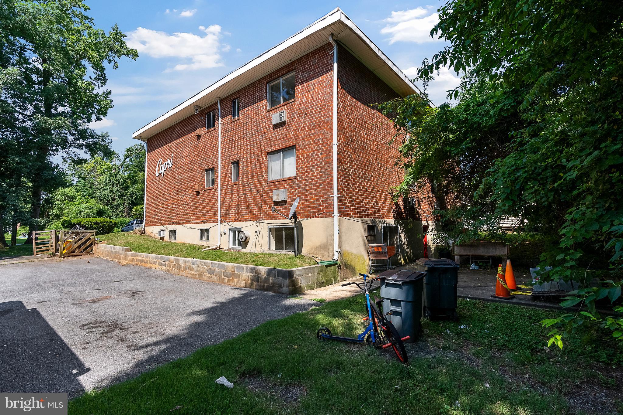 REISTERSTOWN STATION - Residential Lease