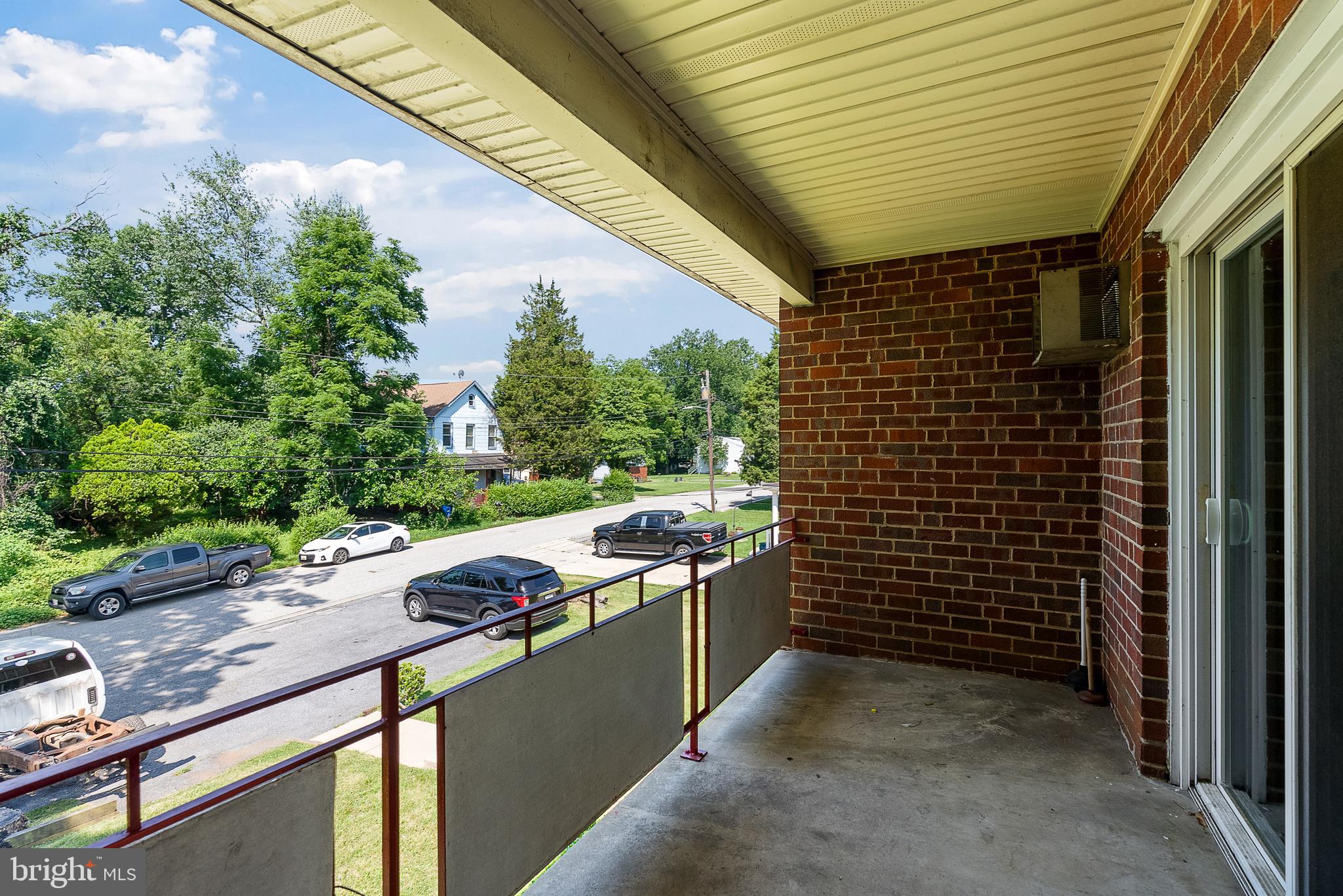 REISTERSTOWN STATION - Residential Lease