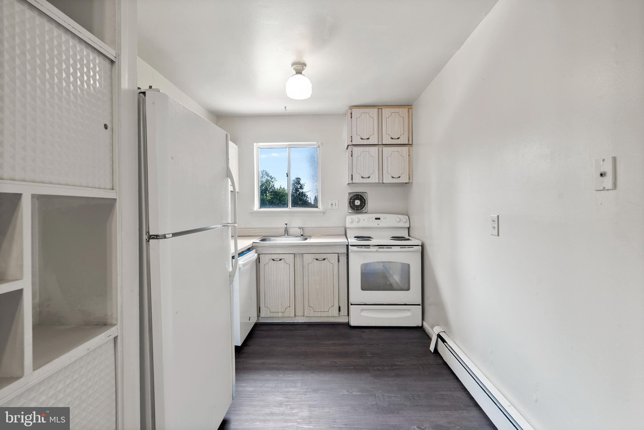 REISTERSTOWN STATION - Residential Lease