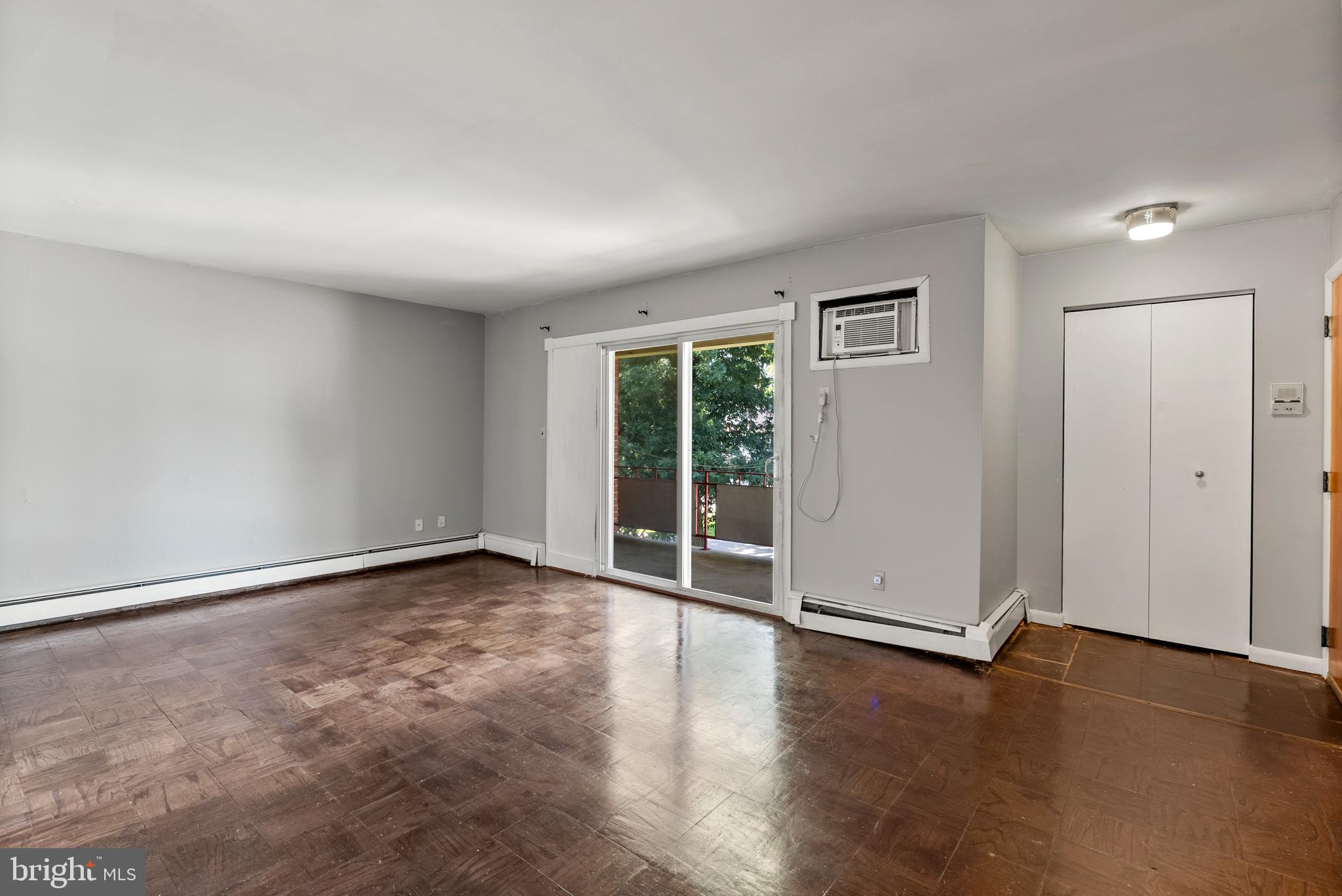 REISTERSTOWN STATION - Residential Lease