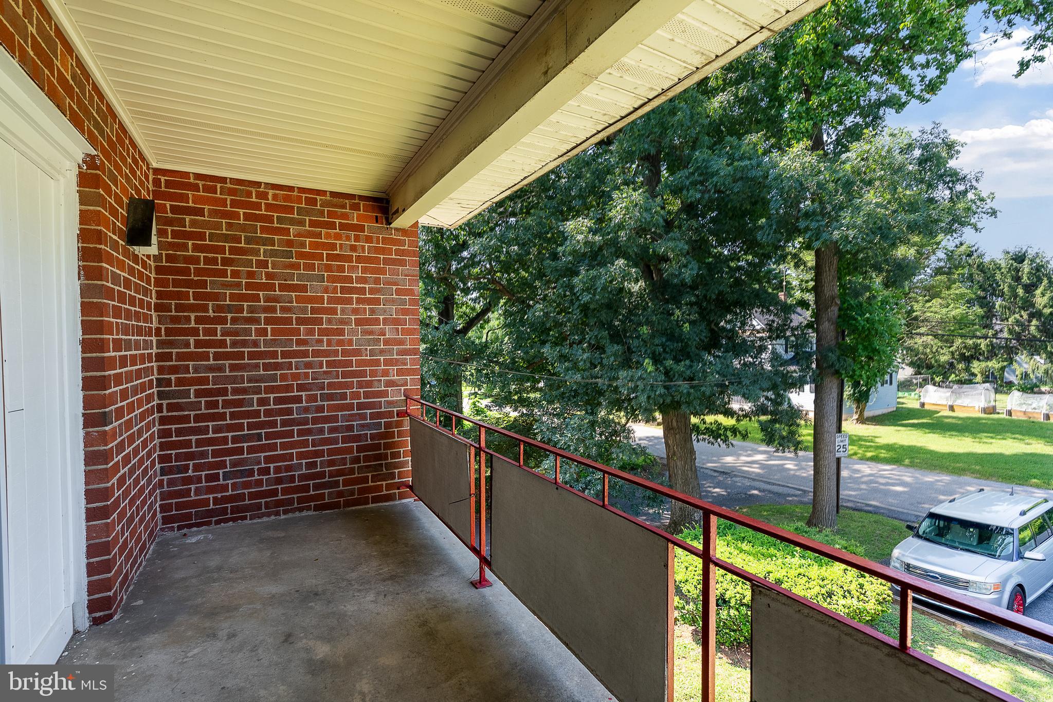 REISTERSTOWN STATION - Residential Lease