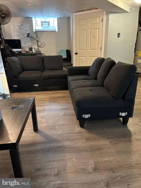 230 Wynnewood Avenue, Lansdowne, PA MLS: PADE2098320