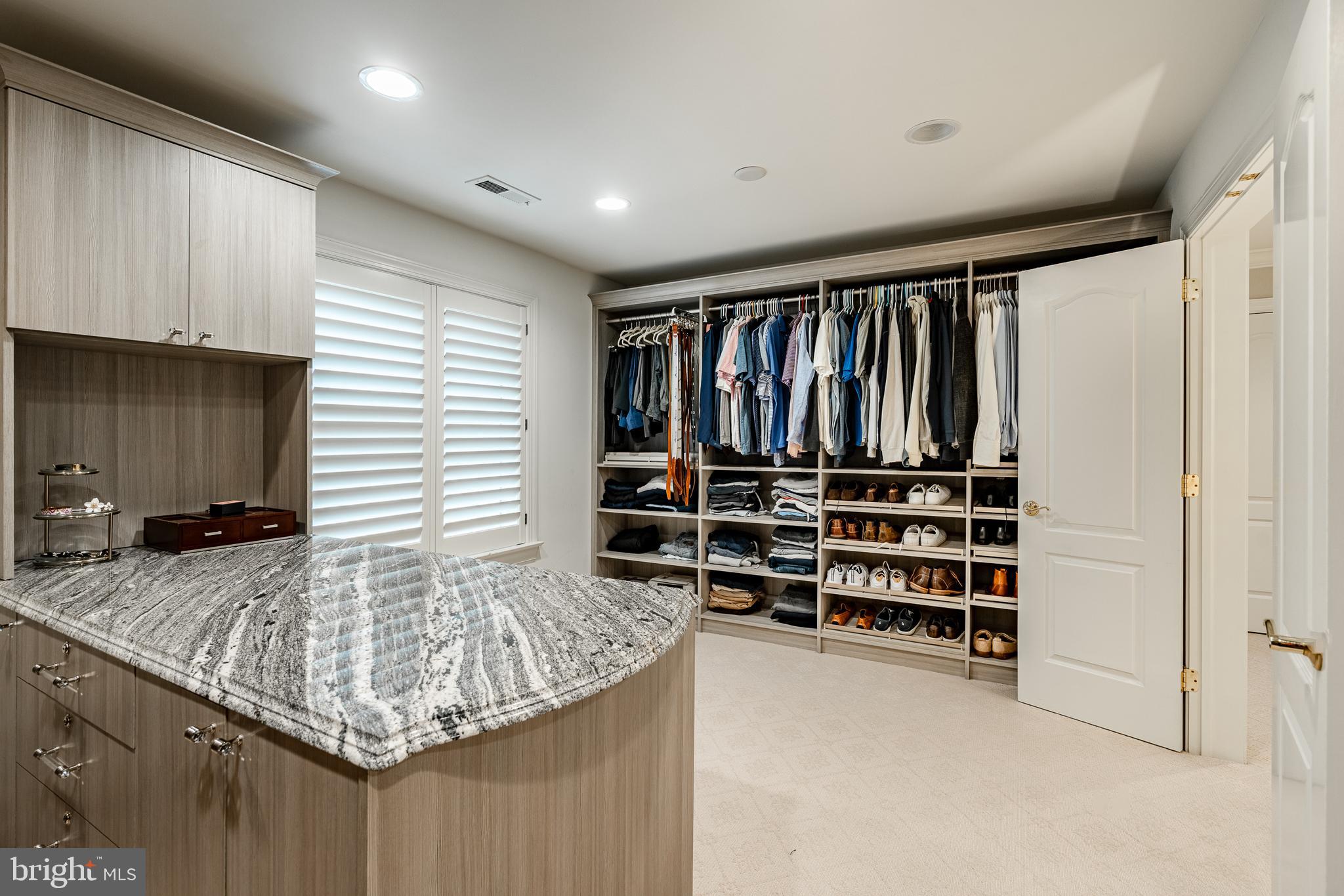 WHITEGATE - Residential