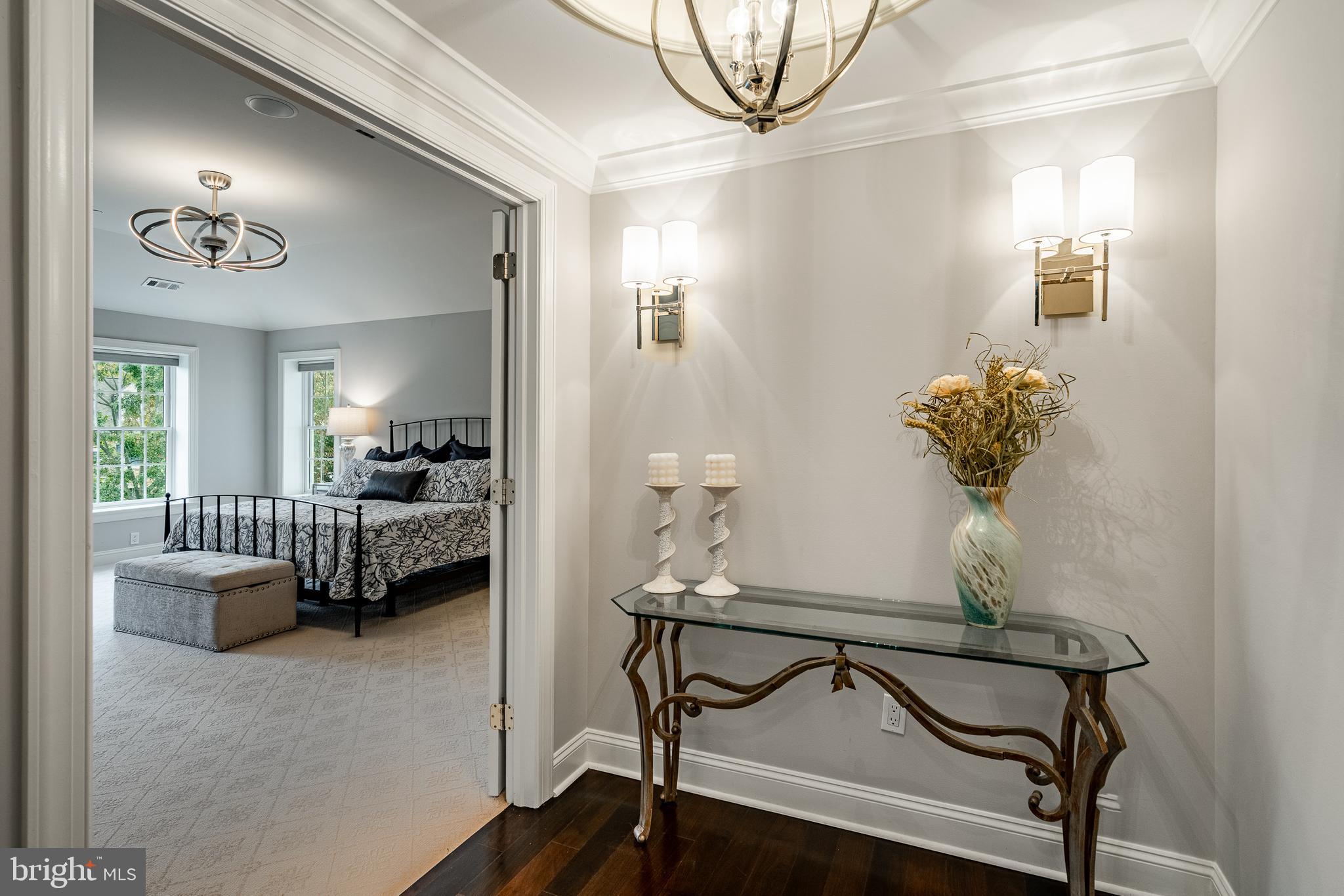 WHITEGATE - Residential