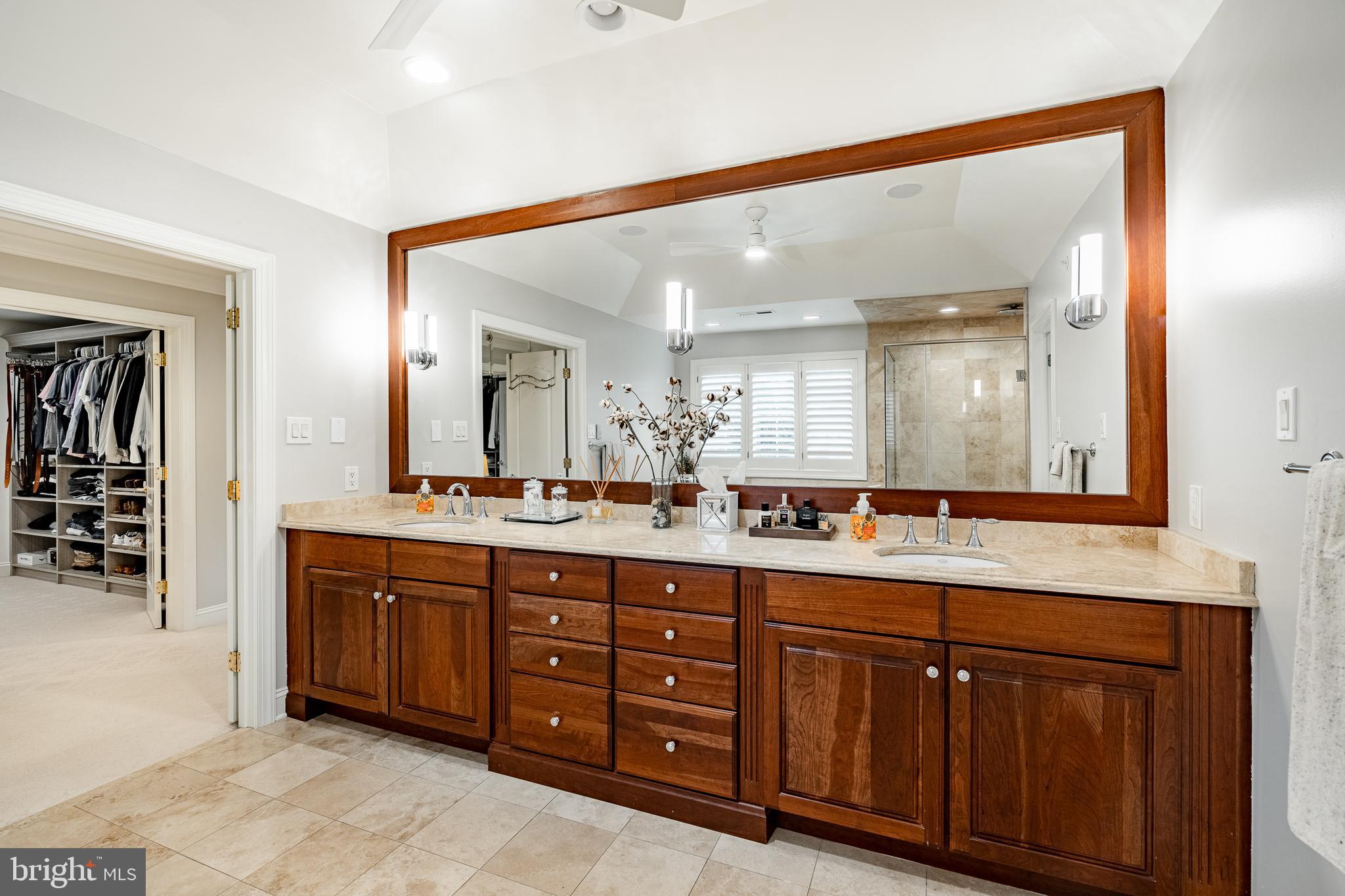 WHITEGATE - Residential