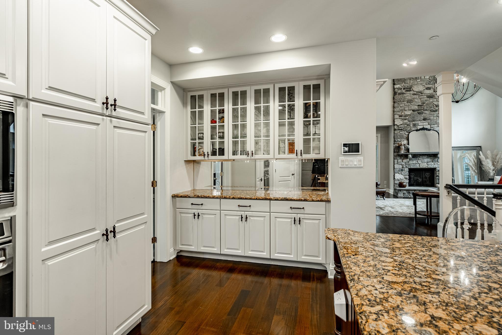 WHITEGATE - Residential