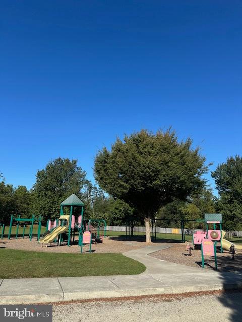 WHITEGATE - Residential