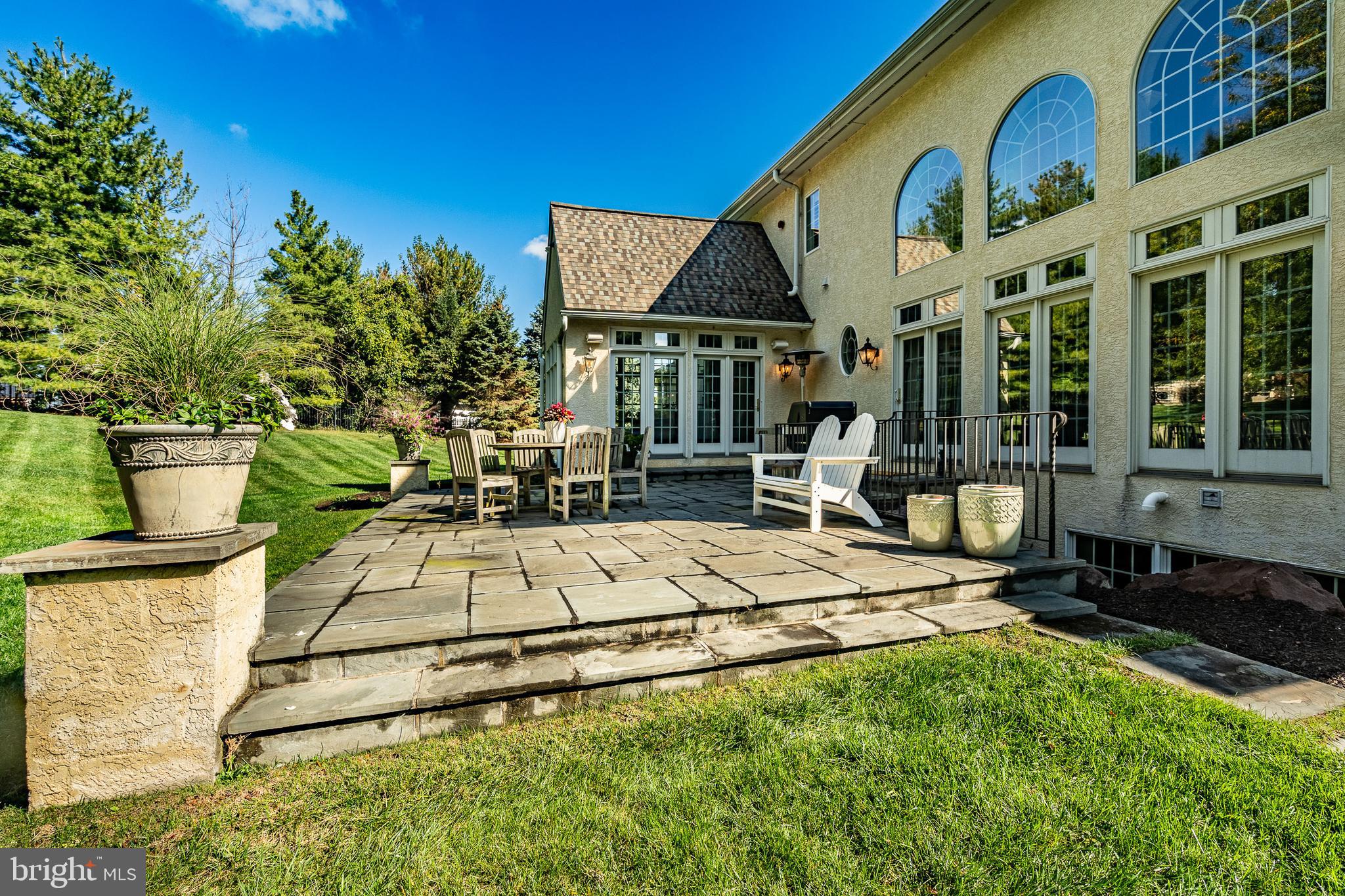 WHITEGATE - Residential